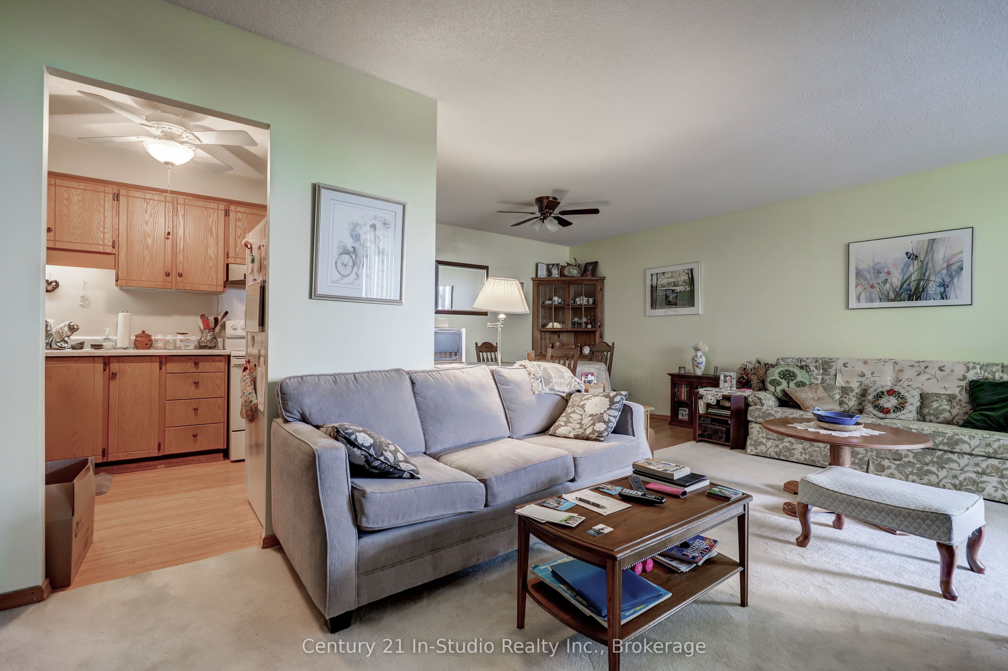 860 9 Street E 311 Property Photo 12