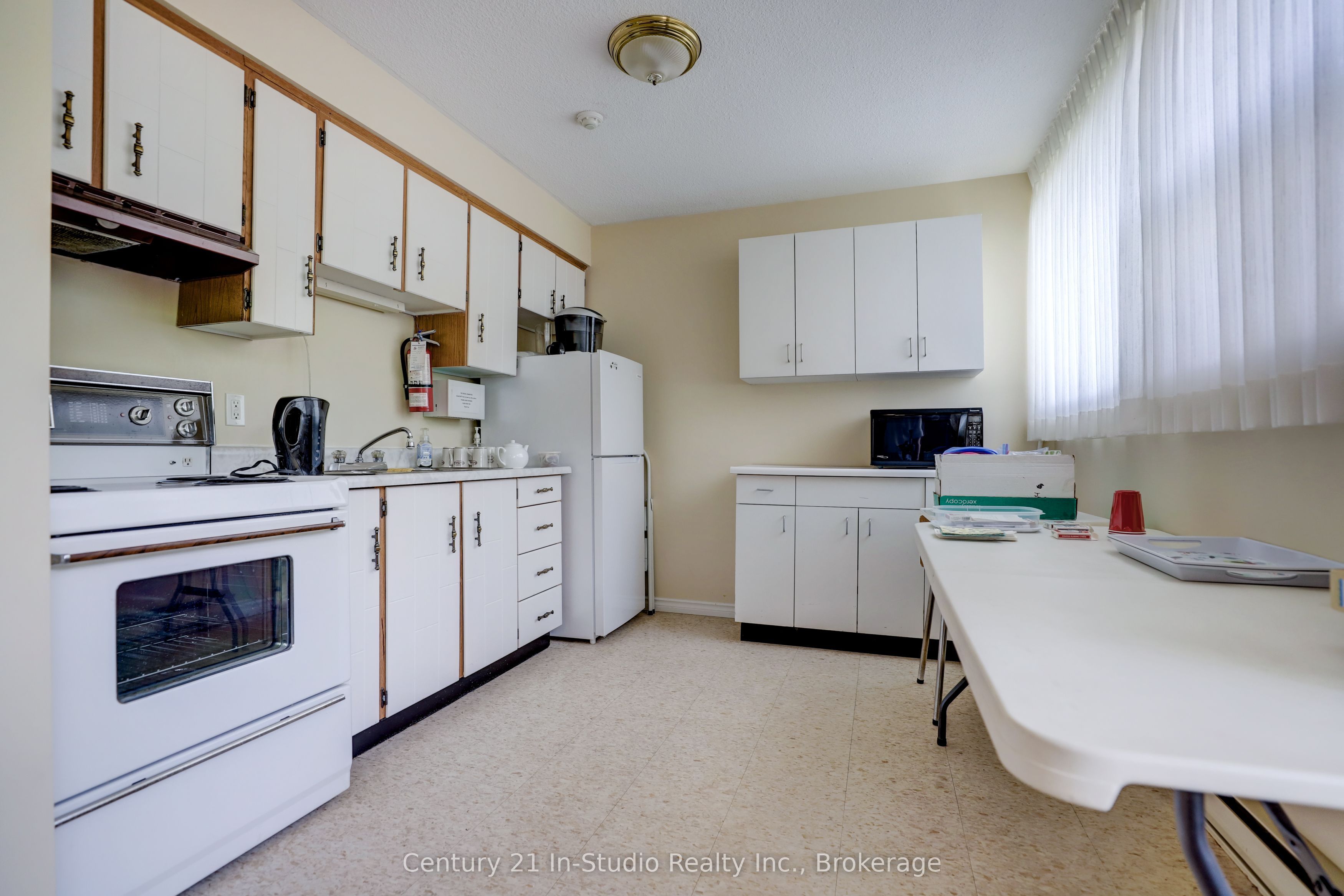 860 9 Street E 311 Property Photo 21