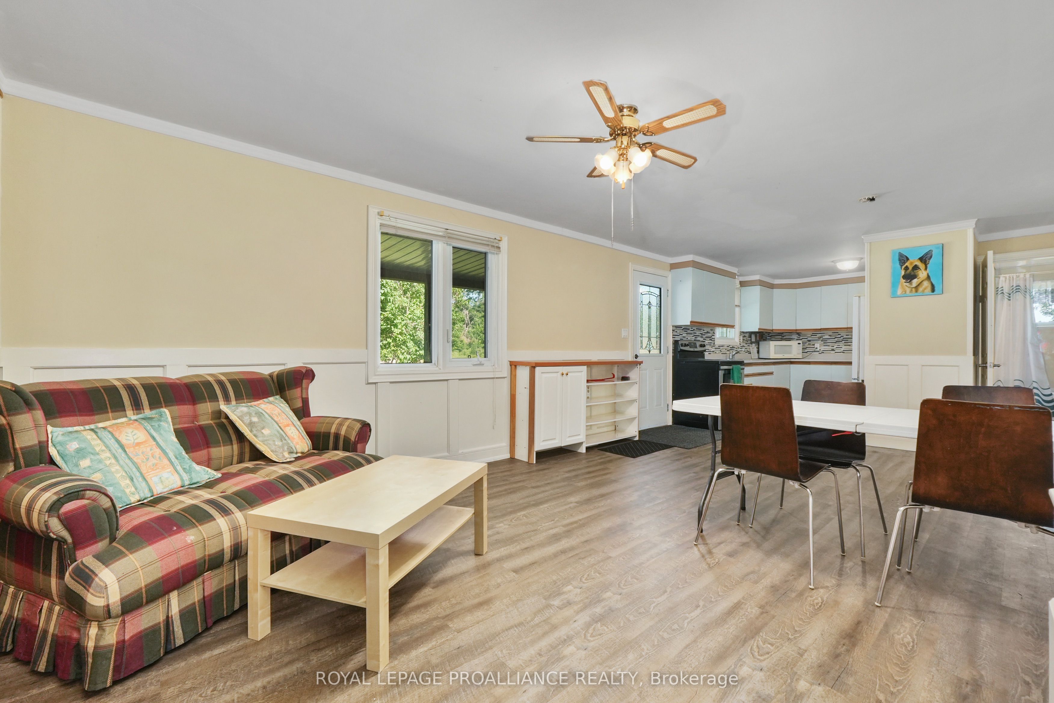 1827 2nd Line E Property Photo 10