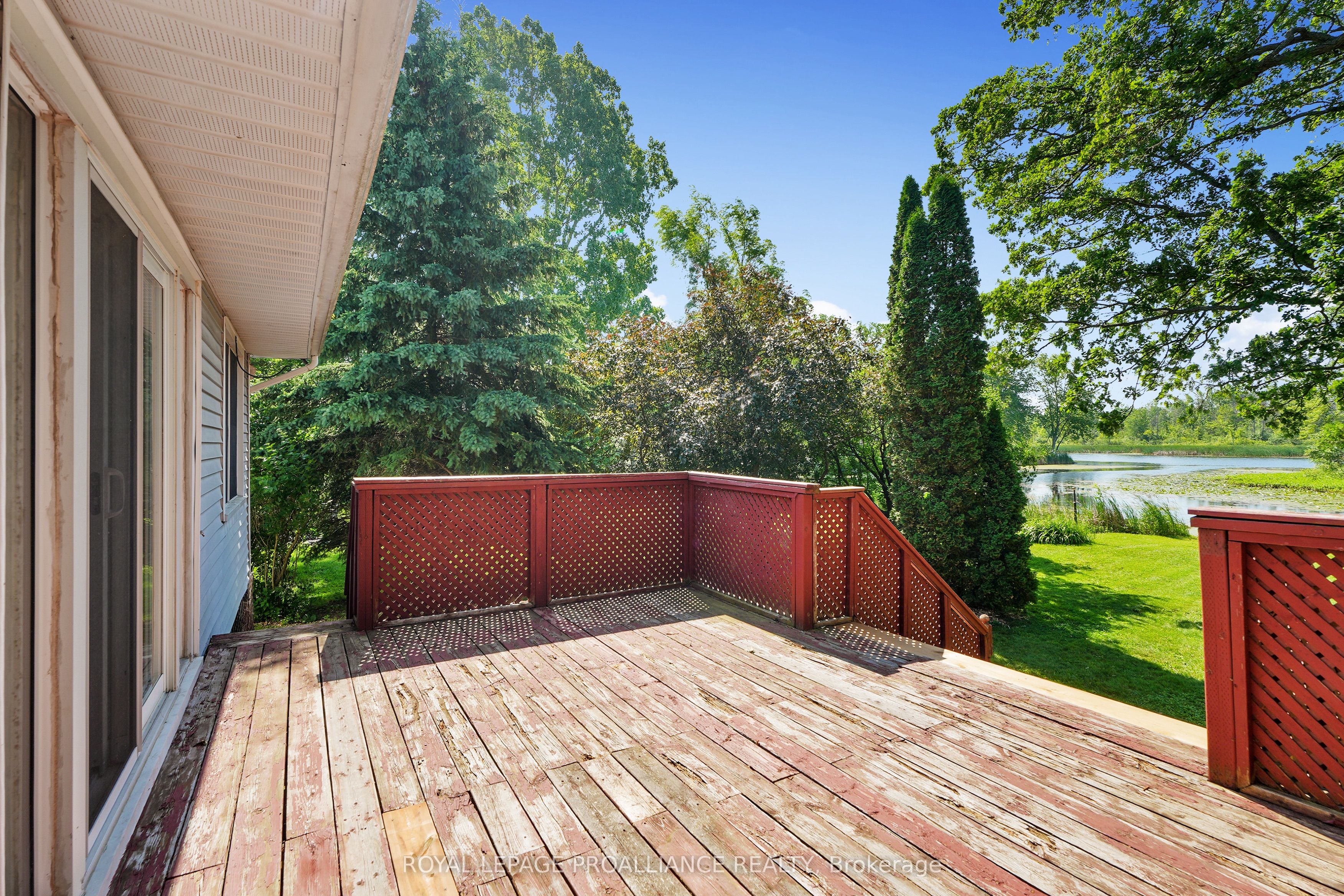 1827 2nd Line E Property Photo 27