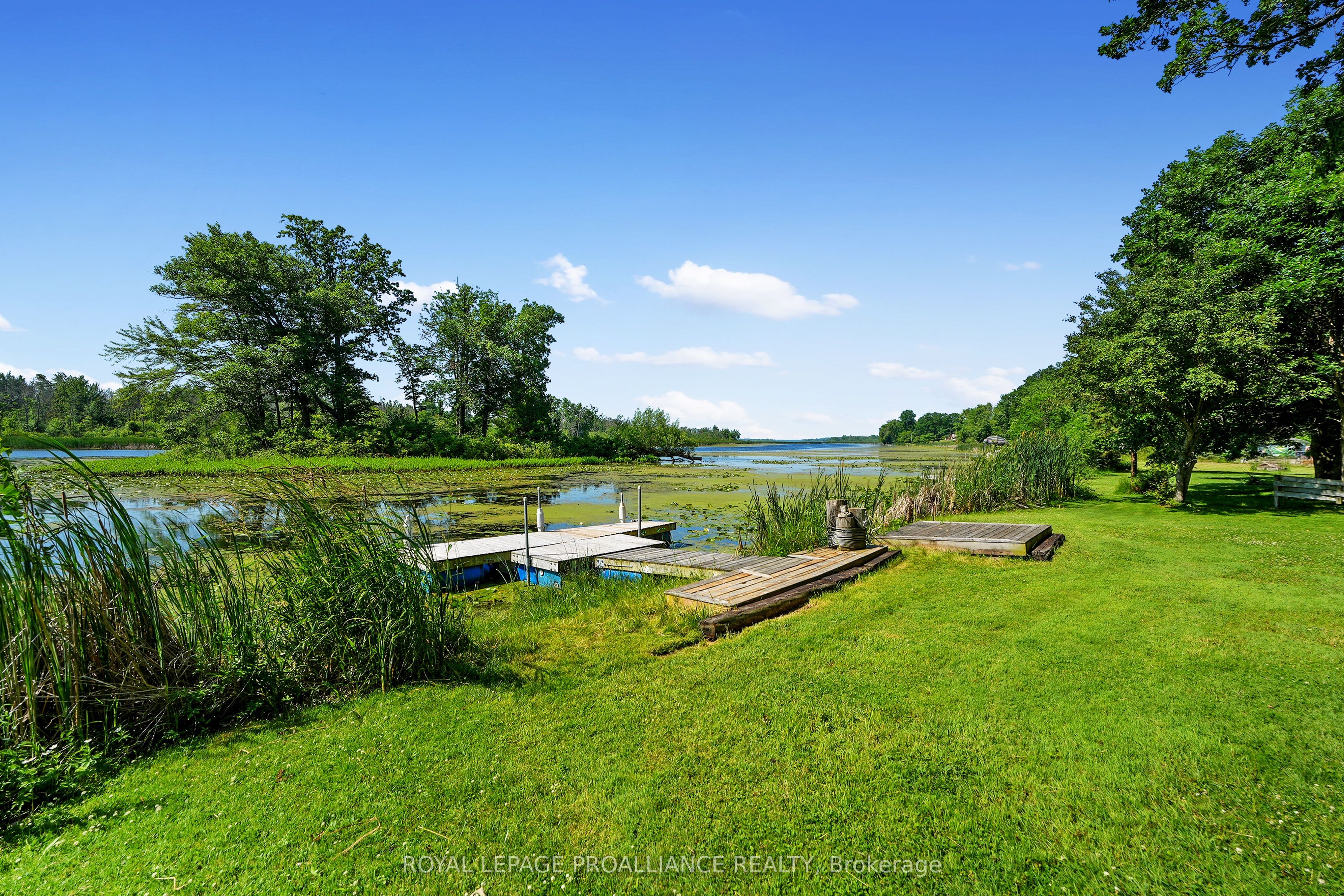 1827 2nd Line E Property Photo 32