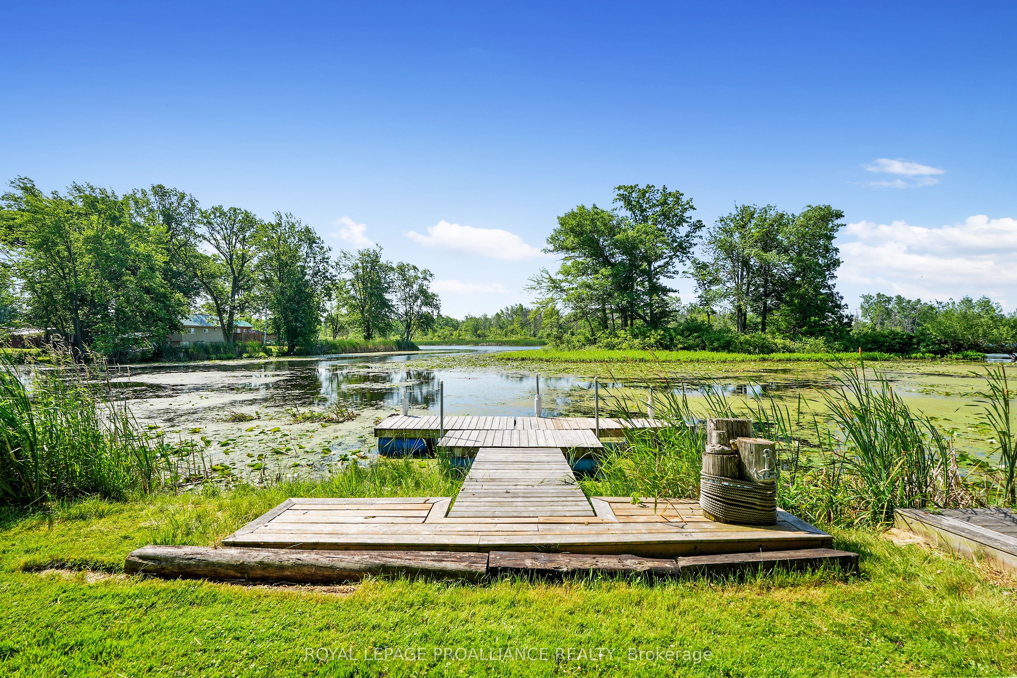 1827 2nd Line E Property Photo 33