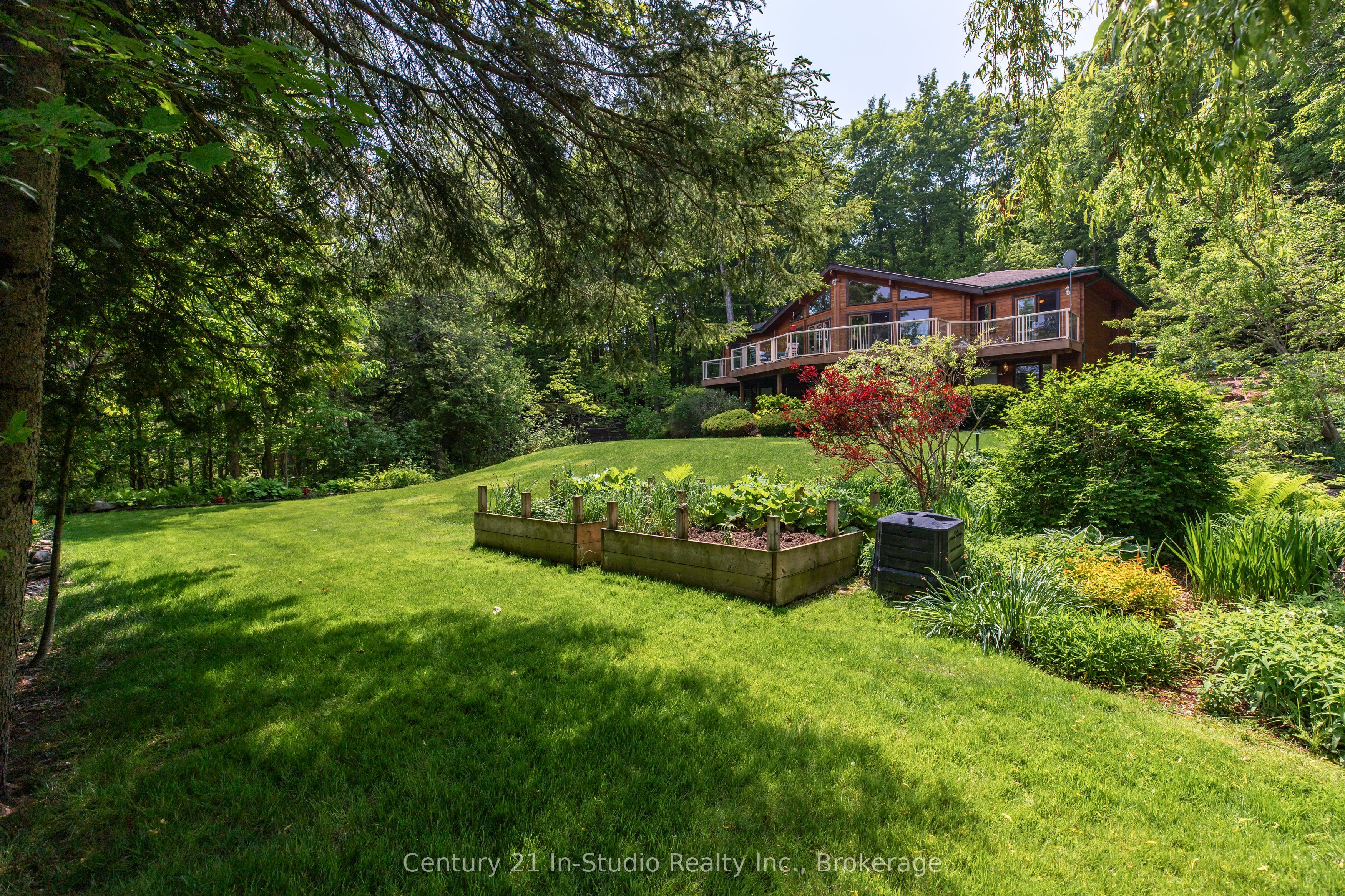 504877 Grey 1 Road Property Photo 9