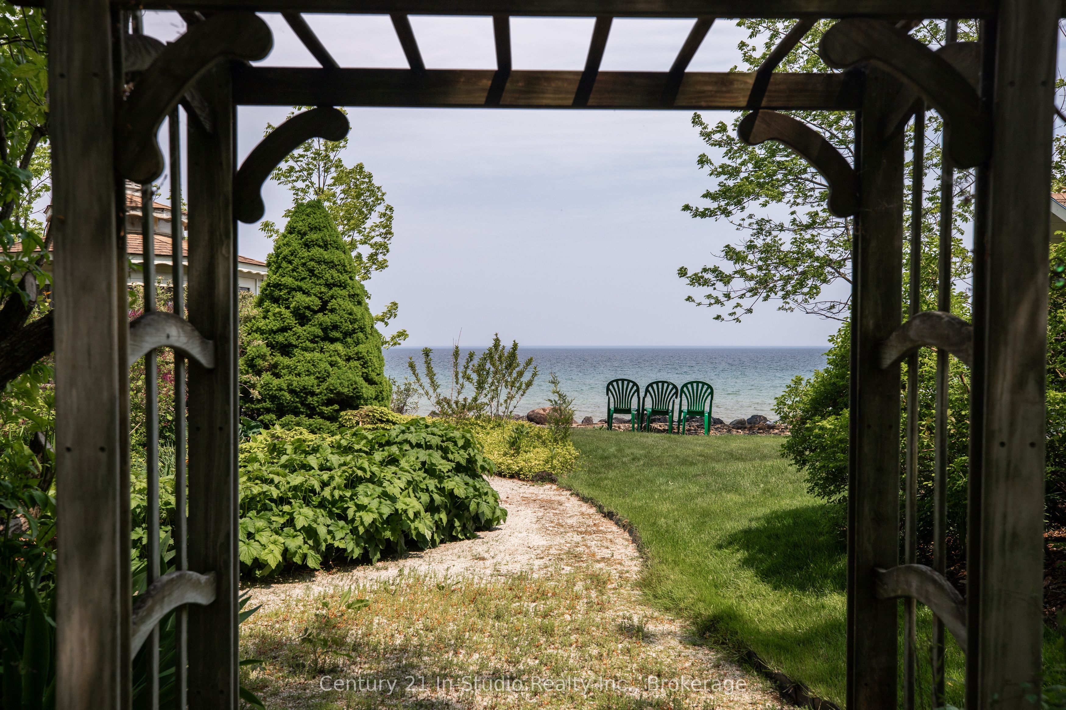 504877 Grey 1 Road Property Photo 17