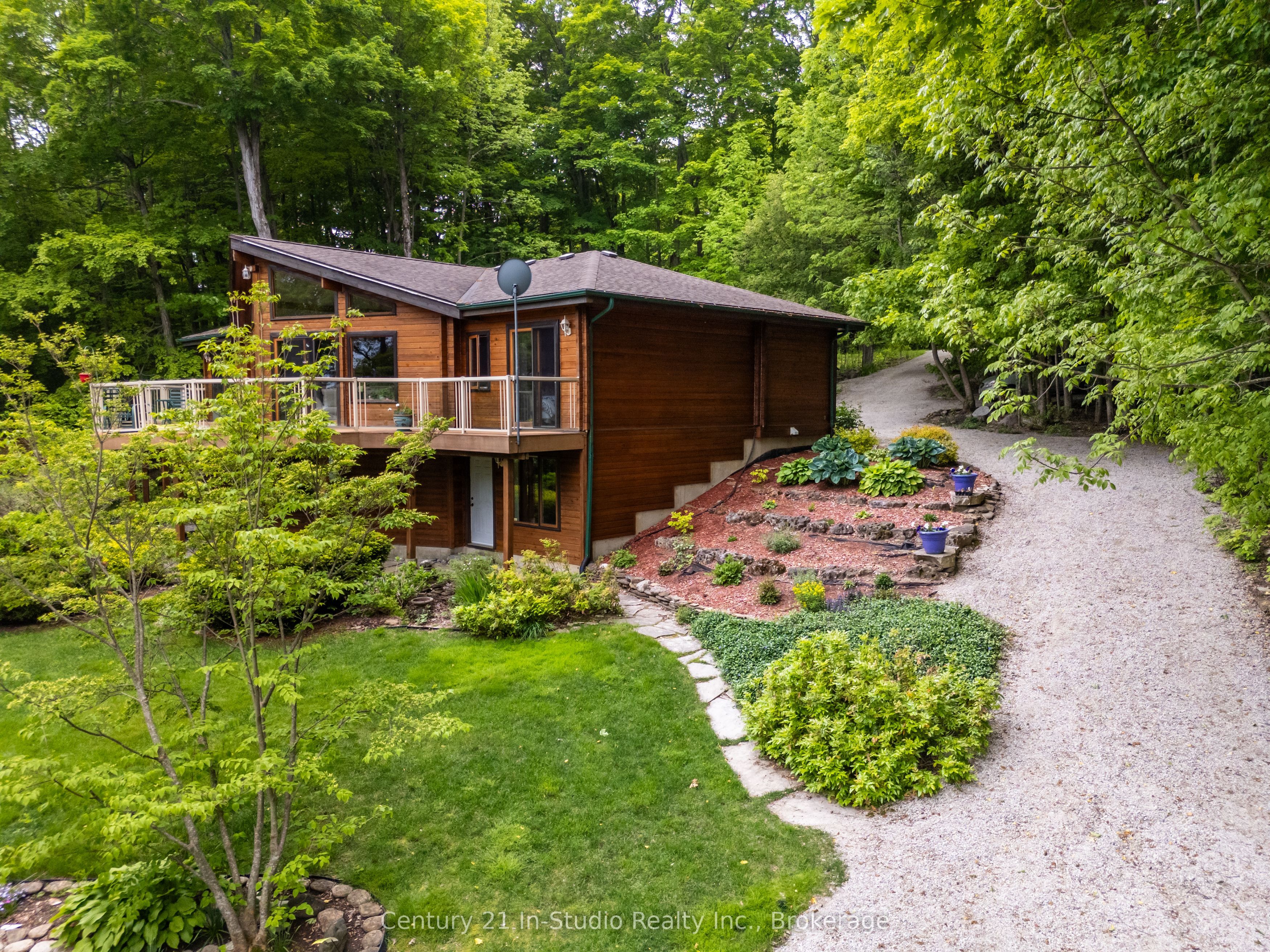 504877 Grey 1 Road Property Photo 19