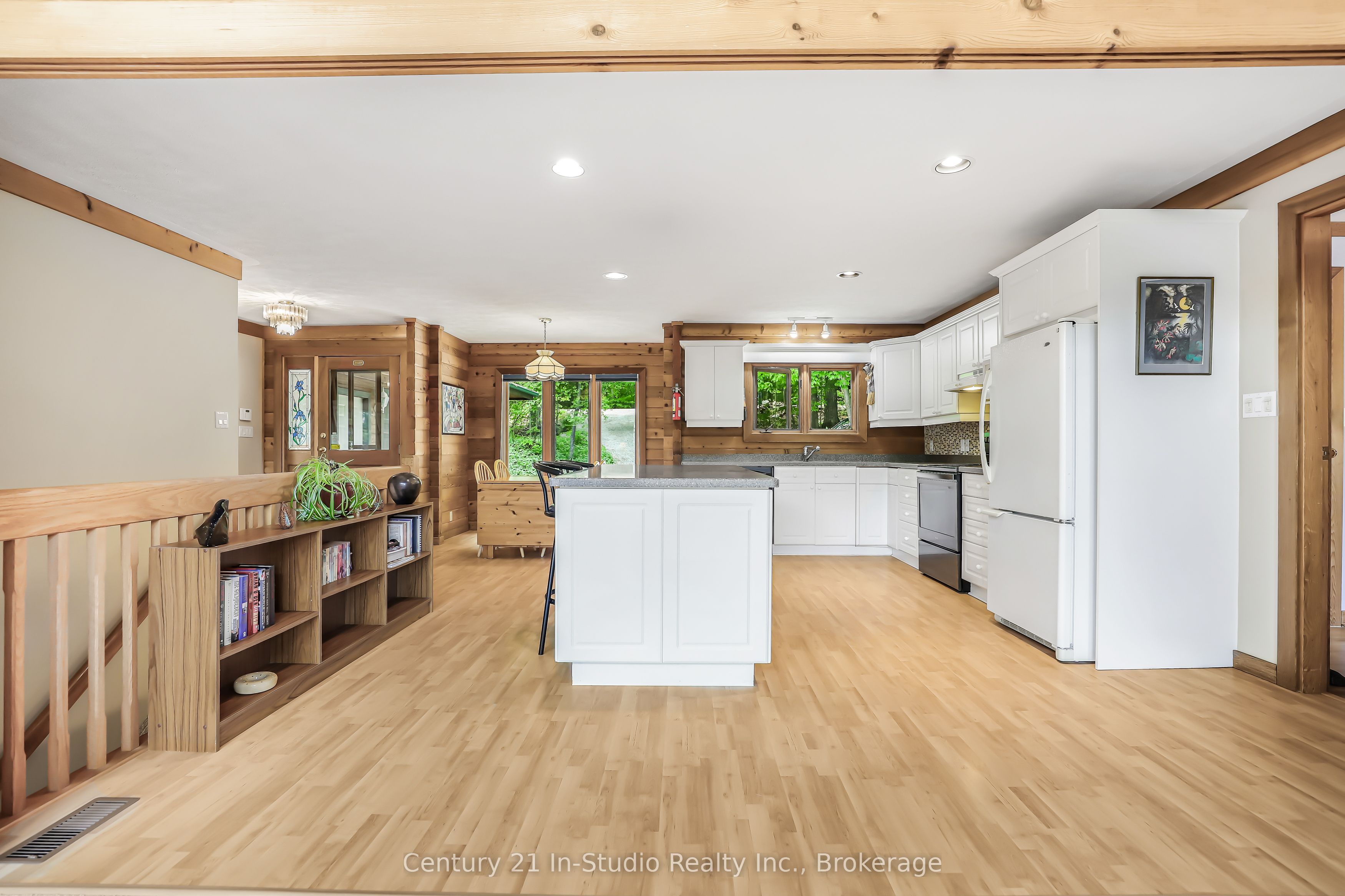 504877 Grey 1 Road Property Photo 32