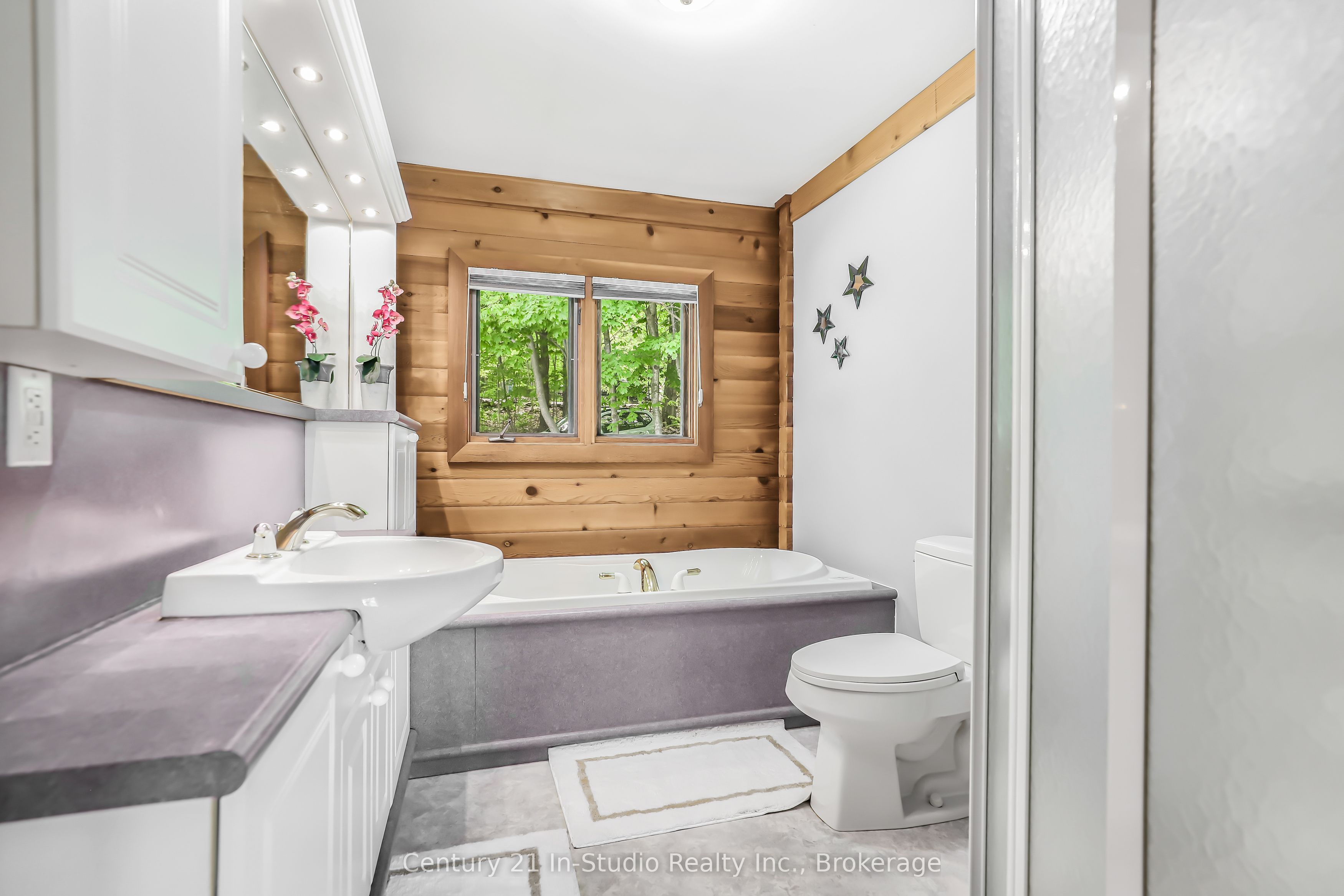 504877 Grey 1 Road Property Photo 38