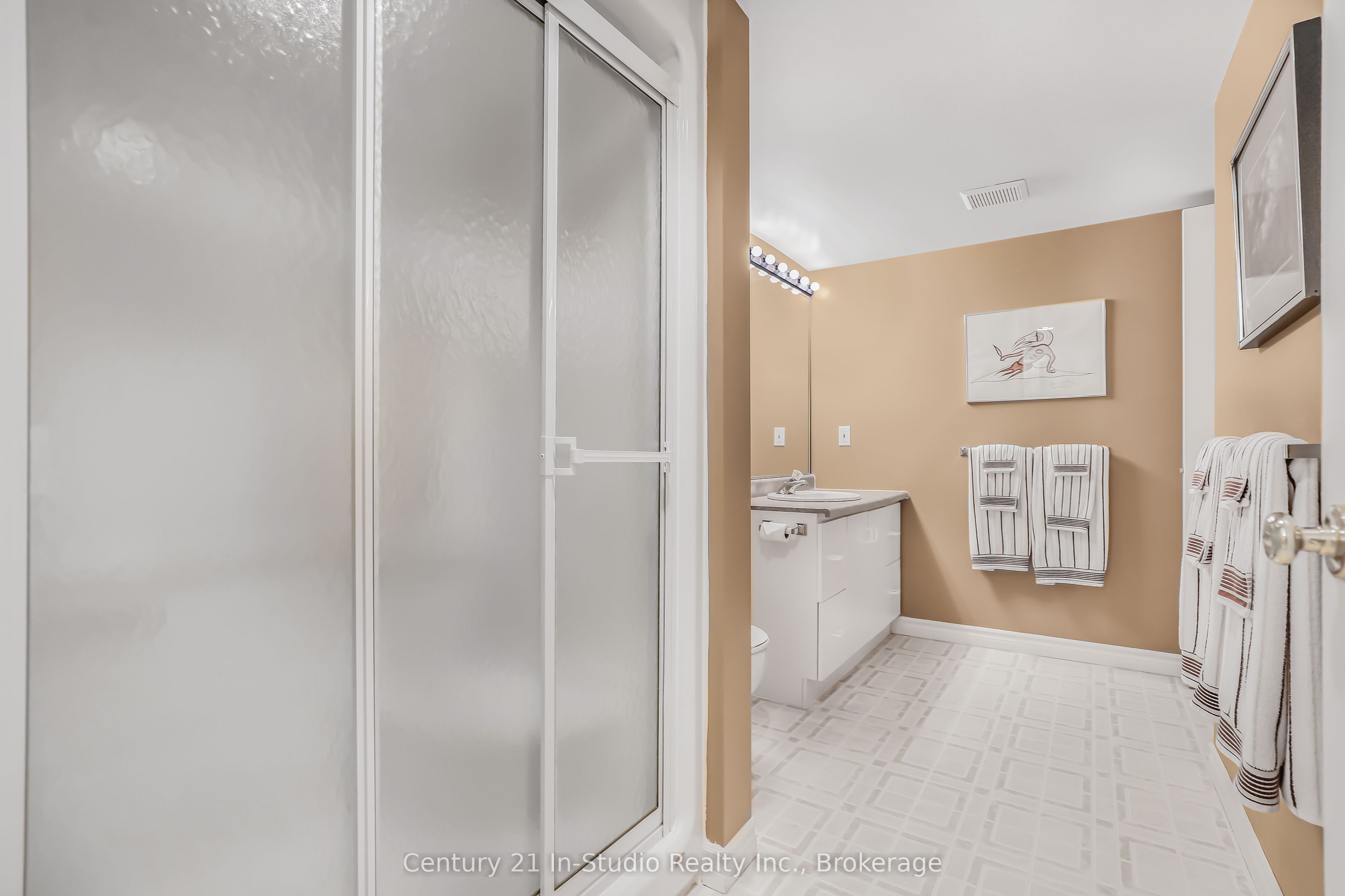 504877 Grey 1 Road Property Photo 48