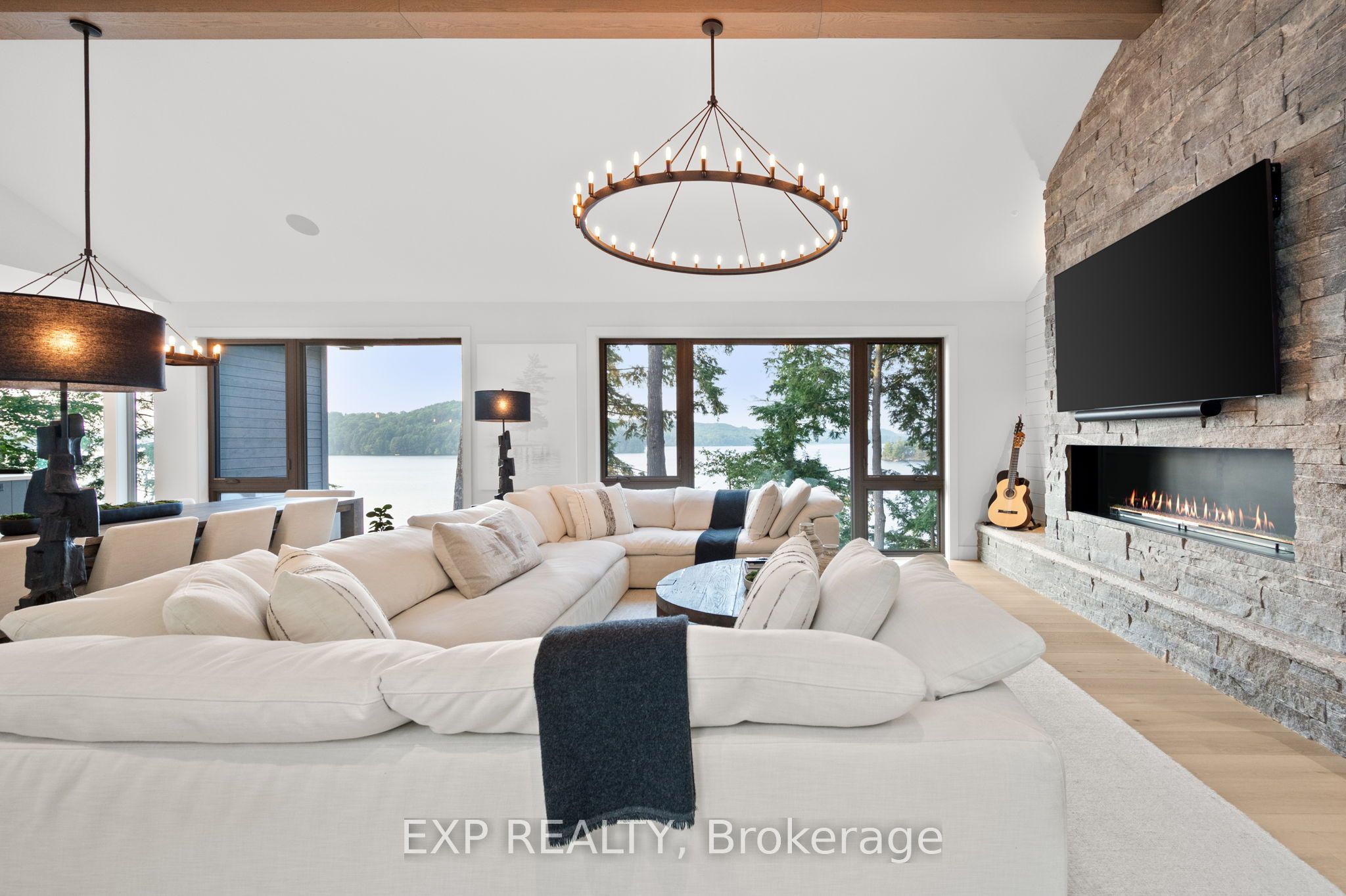 124 Claren Crescent Property Photo 6