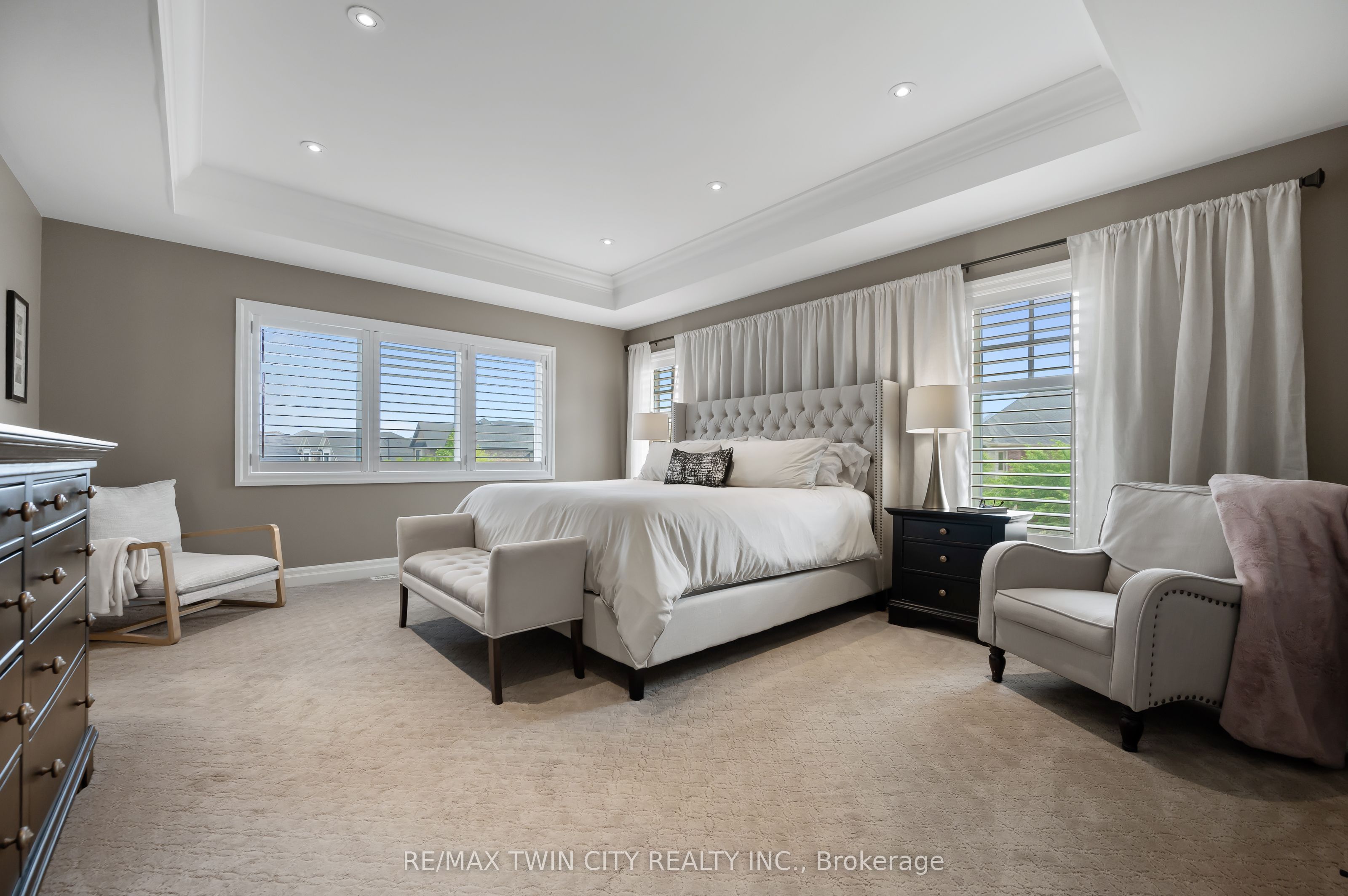 546 Manor Ridge Crescent Property Photo 24