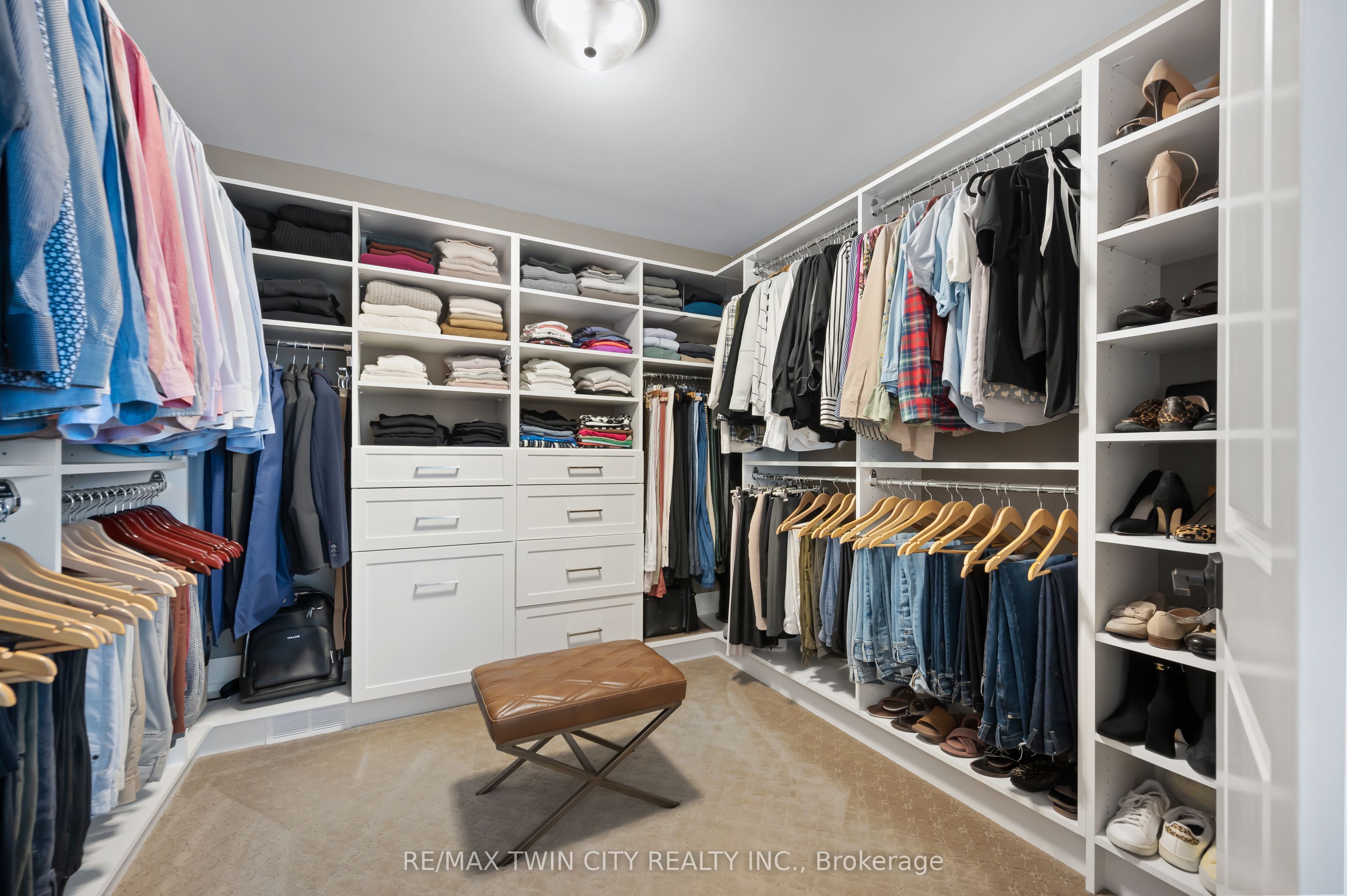 546 Manor Ridge Crescent Property Photo 25