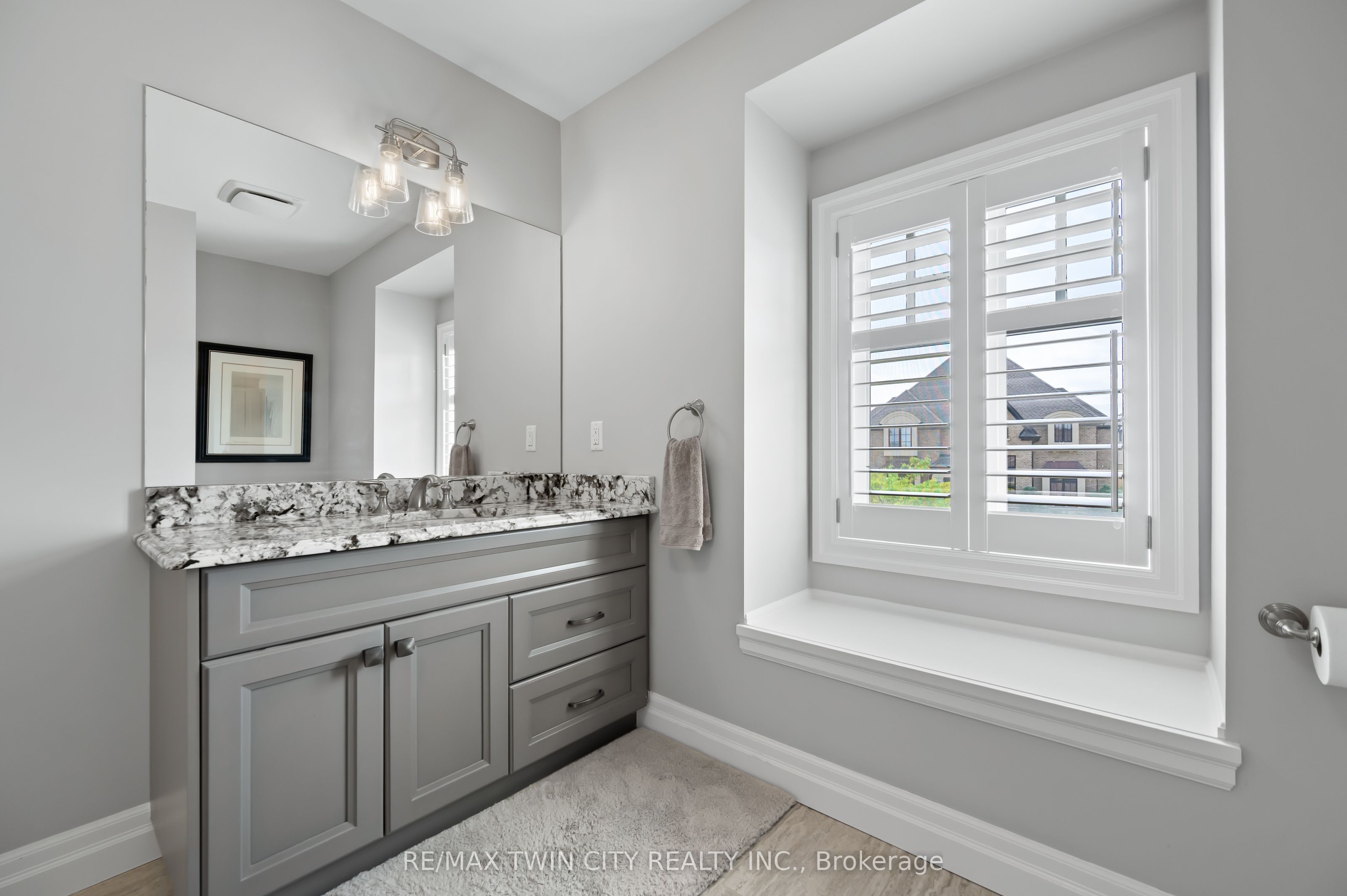 546 Manor Ridge Crescent Property Photo 30