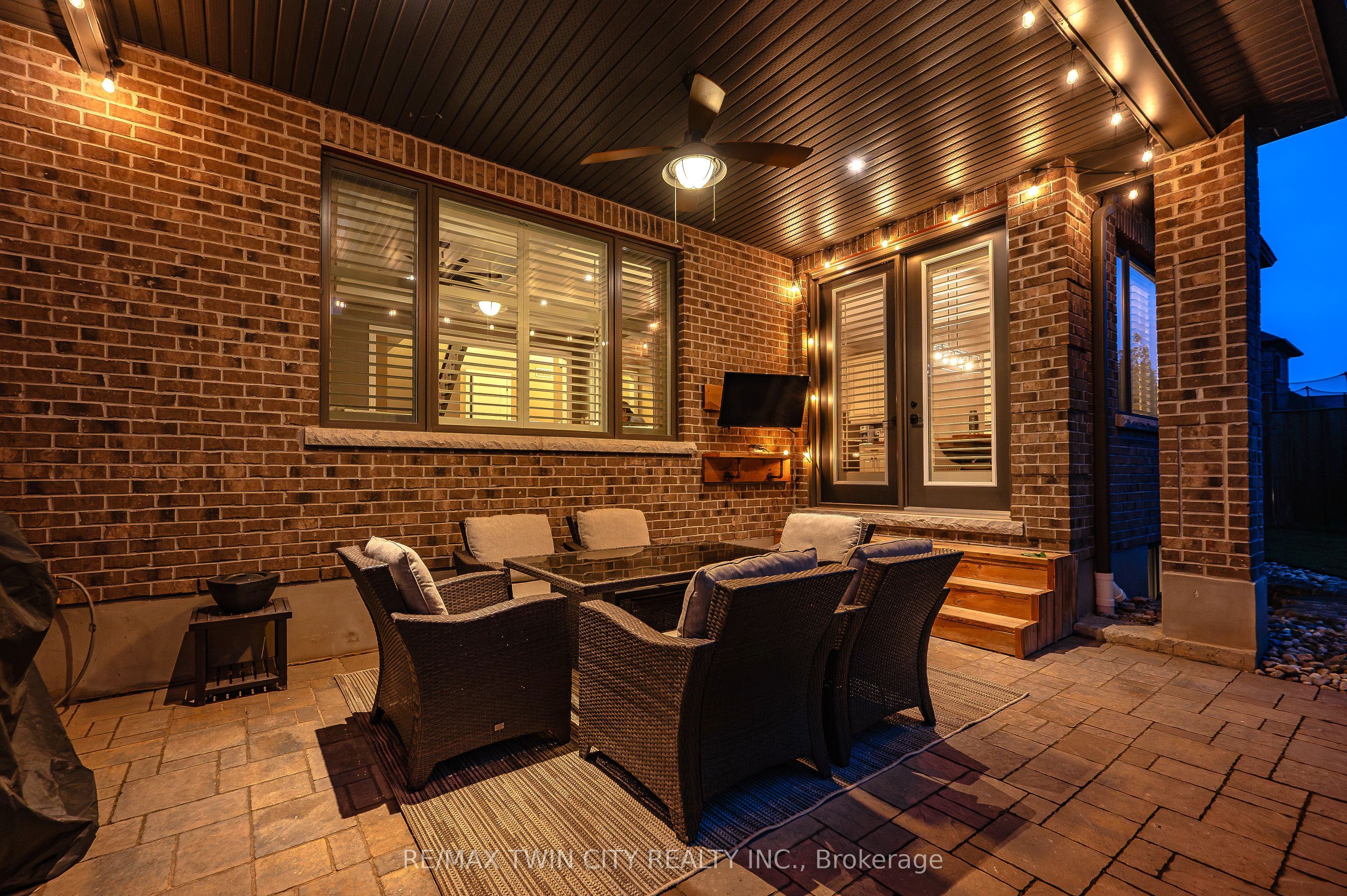 546 Manor Ridge Crescent Property Photo 48