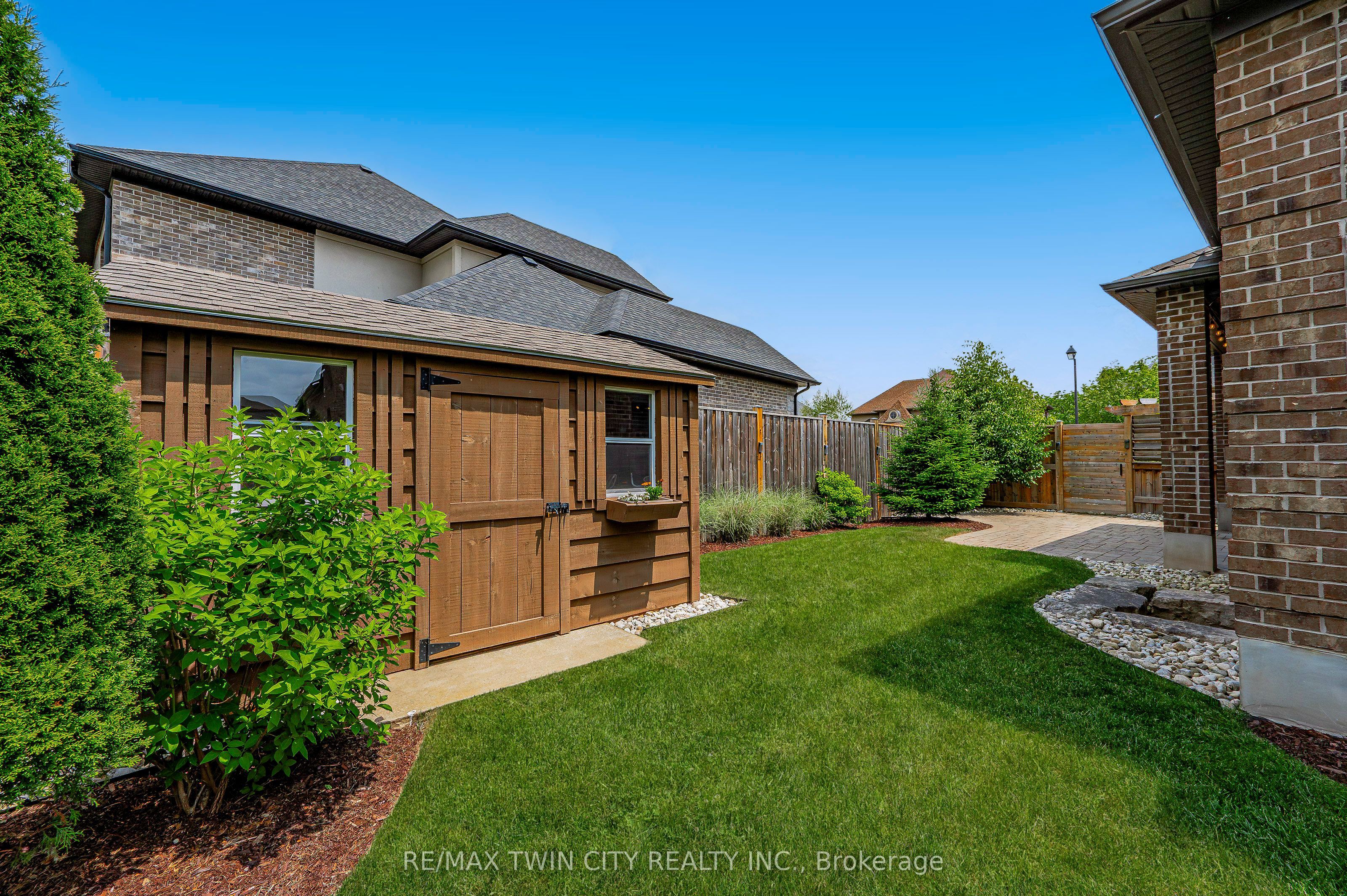 546 Manor Ridge Crescent Property Photo 49