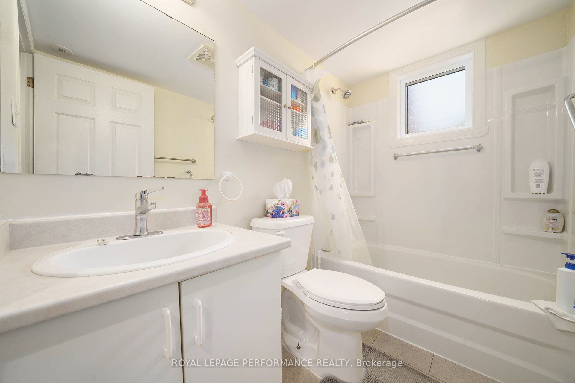 2540 Market Street Property Photo 13