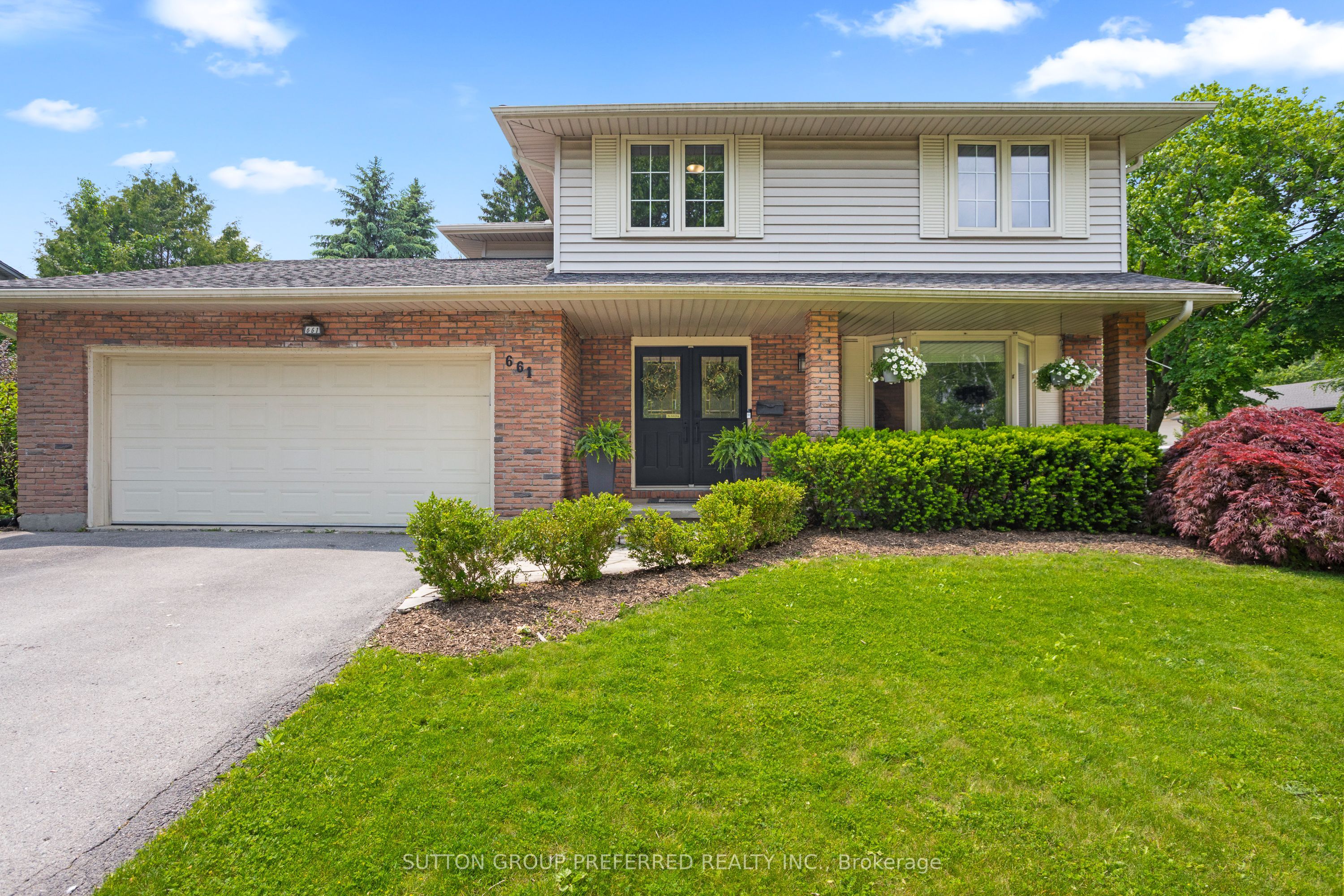 661 Cranbrook Road Property Photo