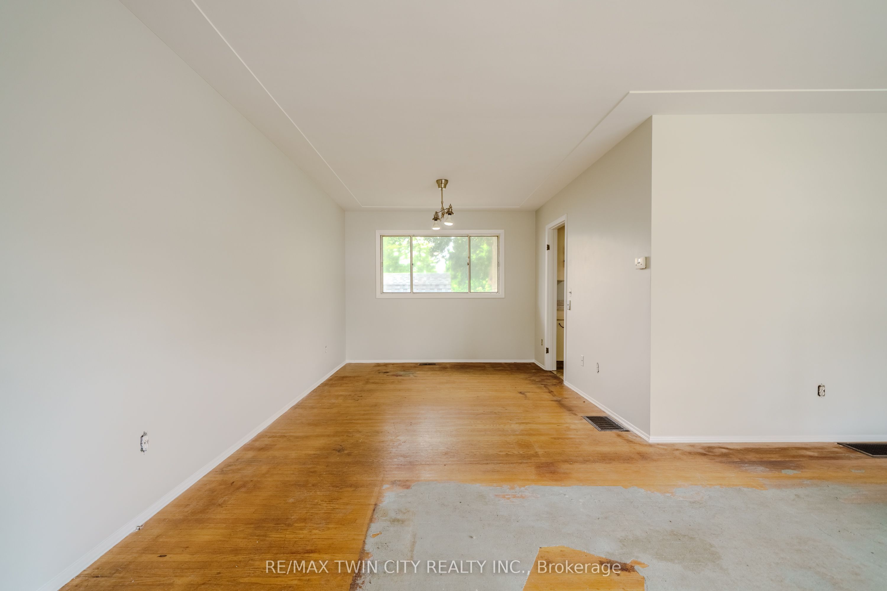 234 Grand Street Property Photo 7