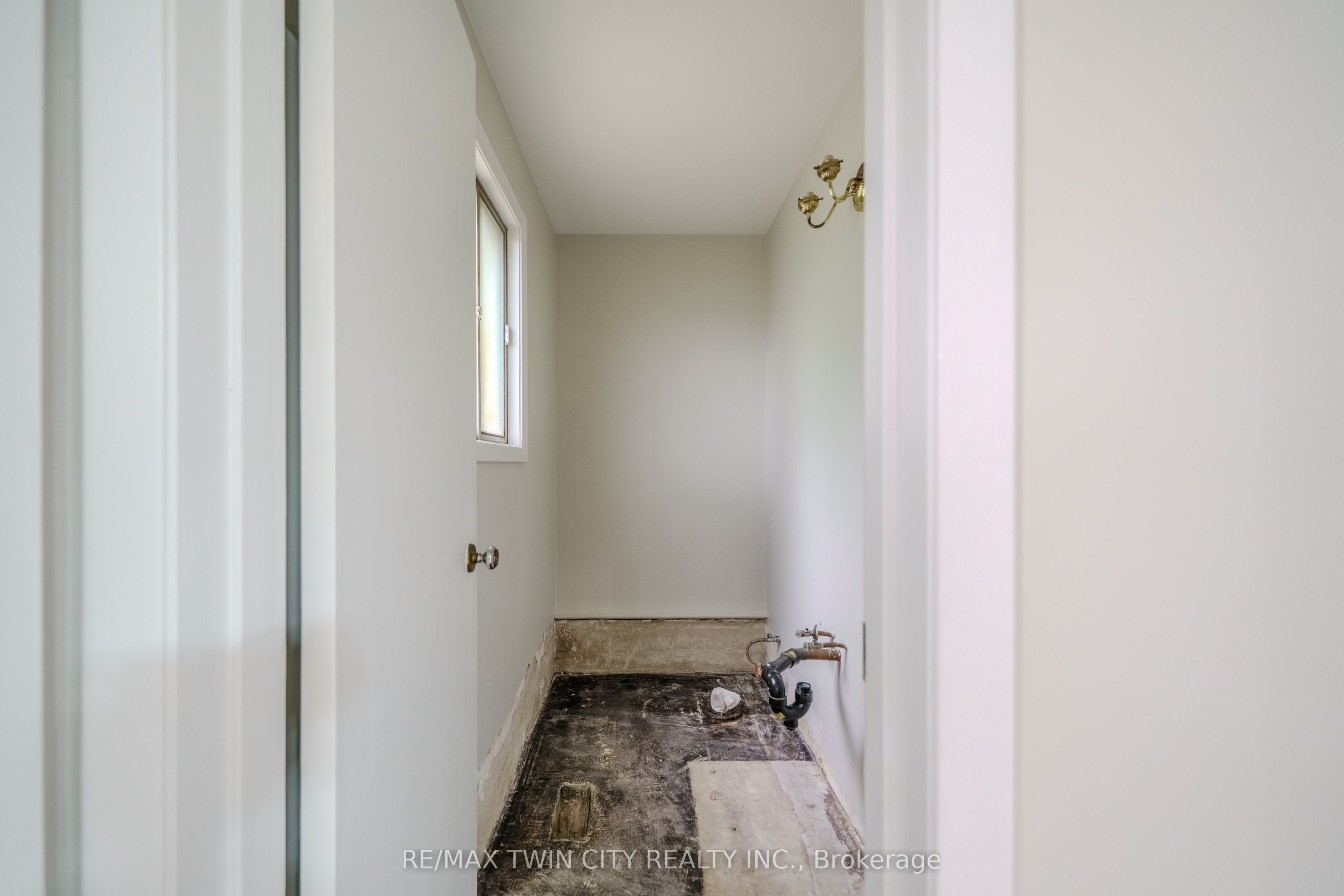 234 Grand Street Property Photo 13