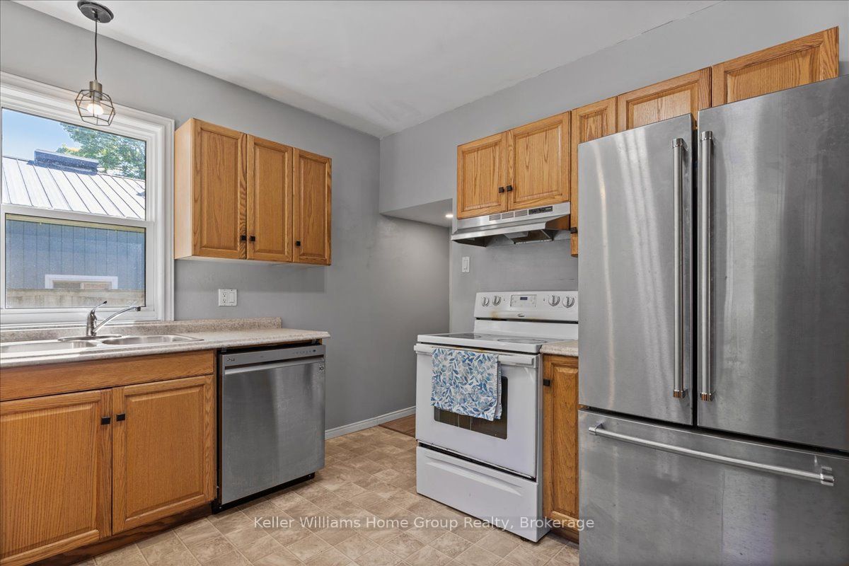 138 Frederick Street E Property Photo 13