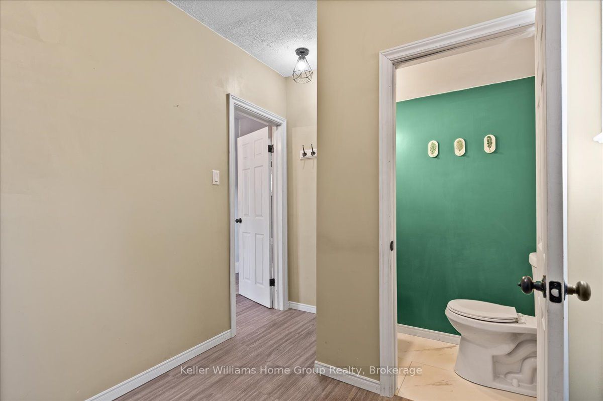 138 Frederick Street E Property Photo 15