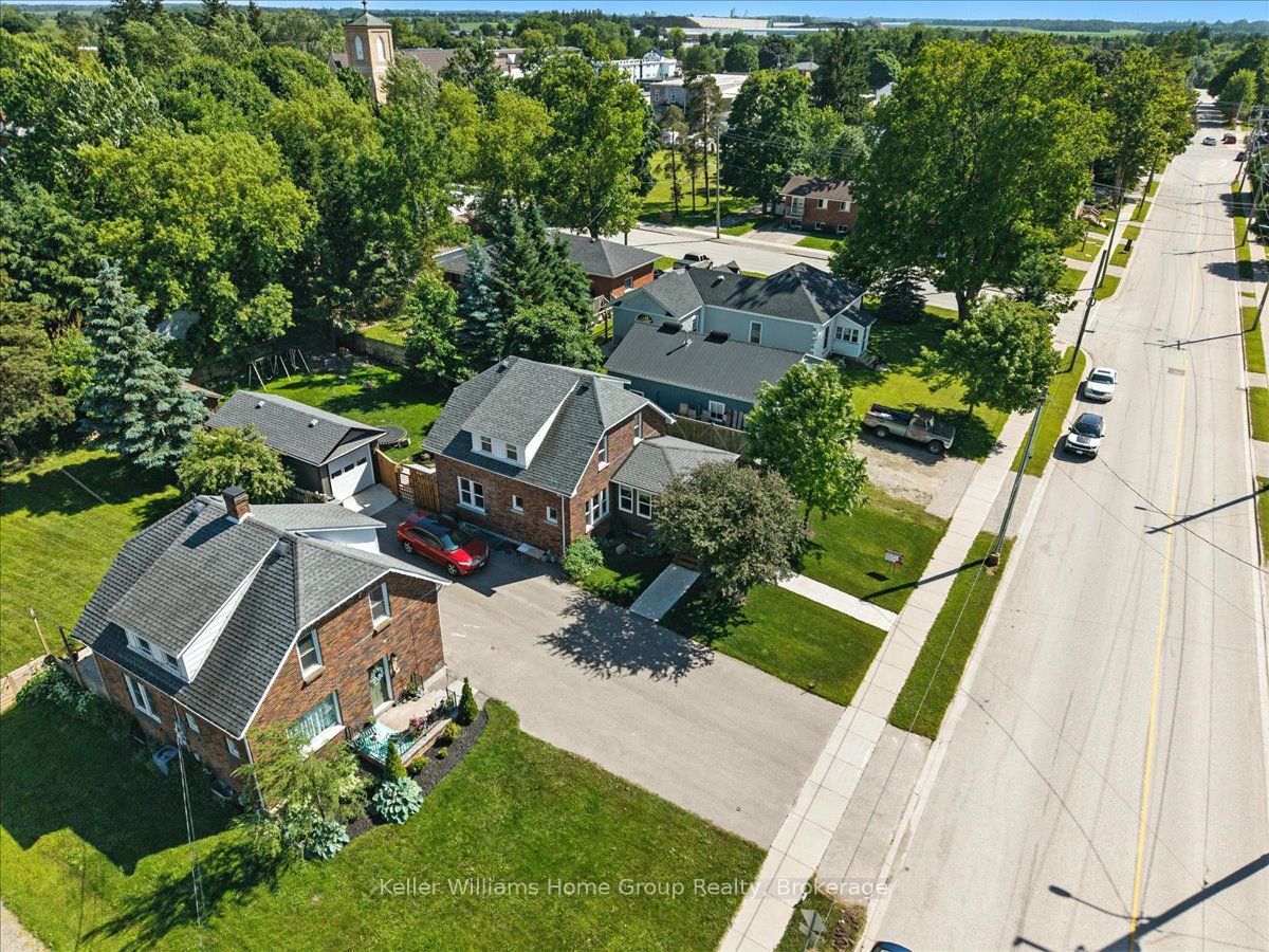 138 Frederick Street E Property Photo 25