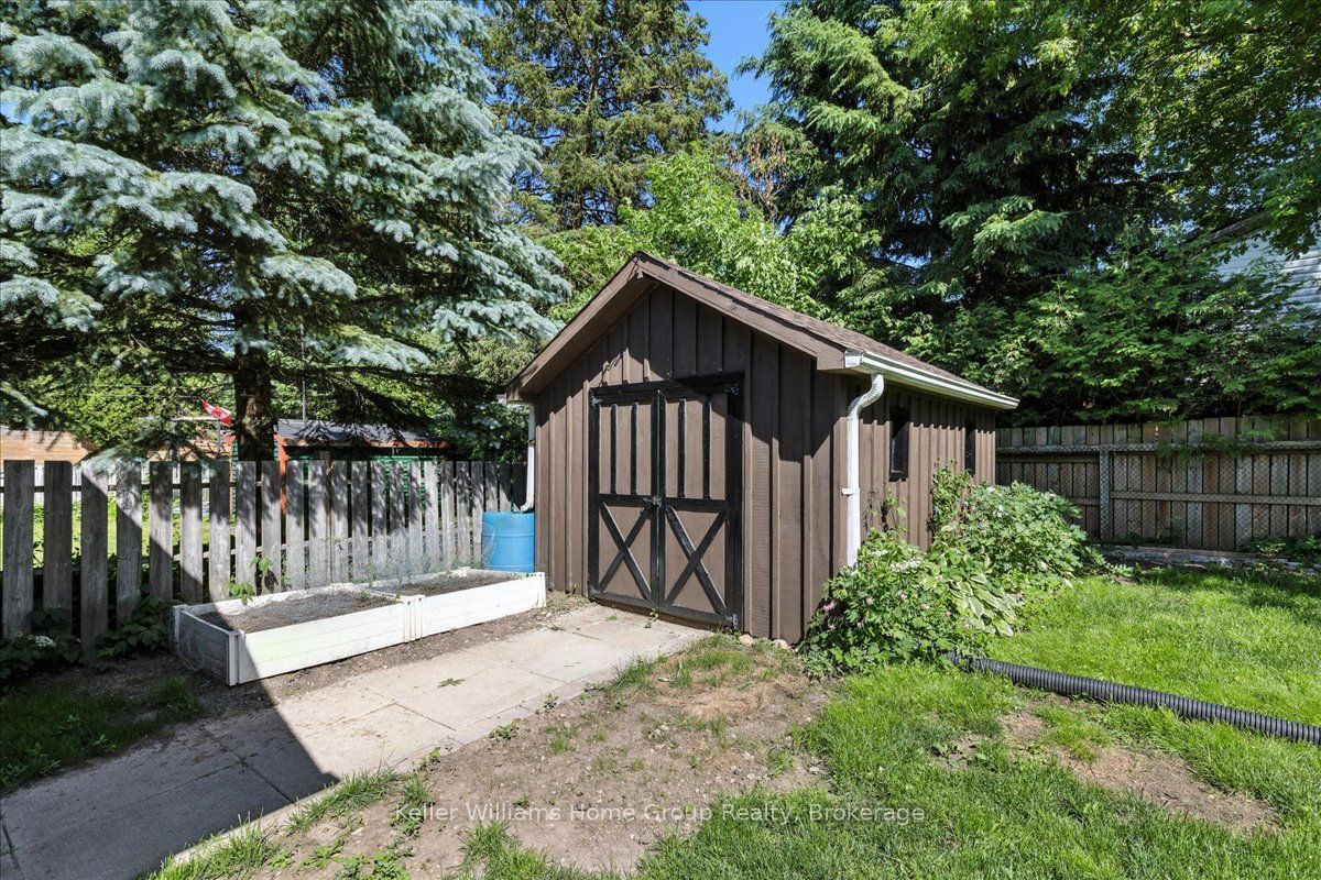 138 Frederick Street E Property Photo 28