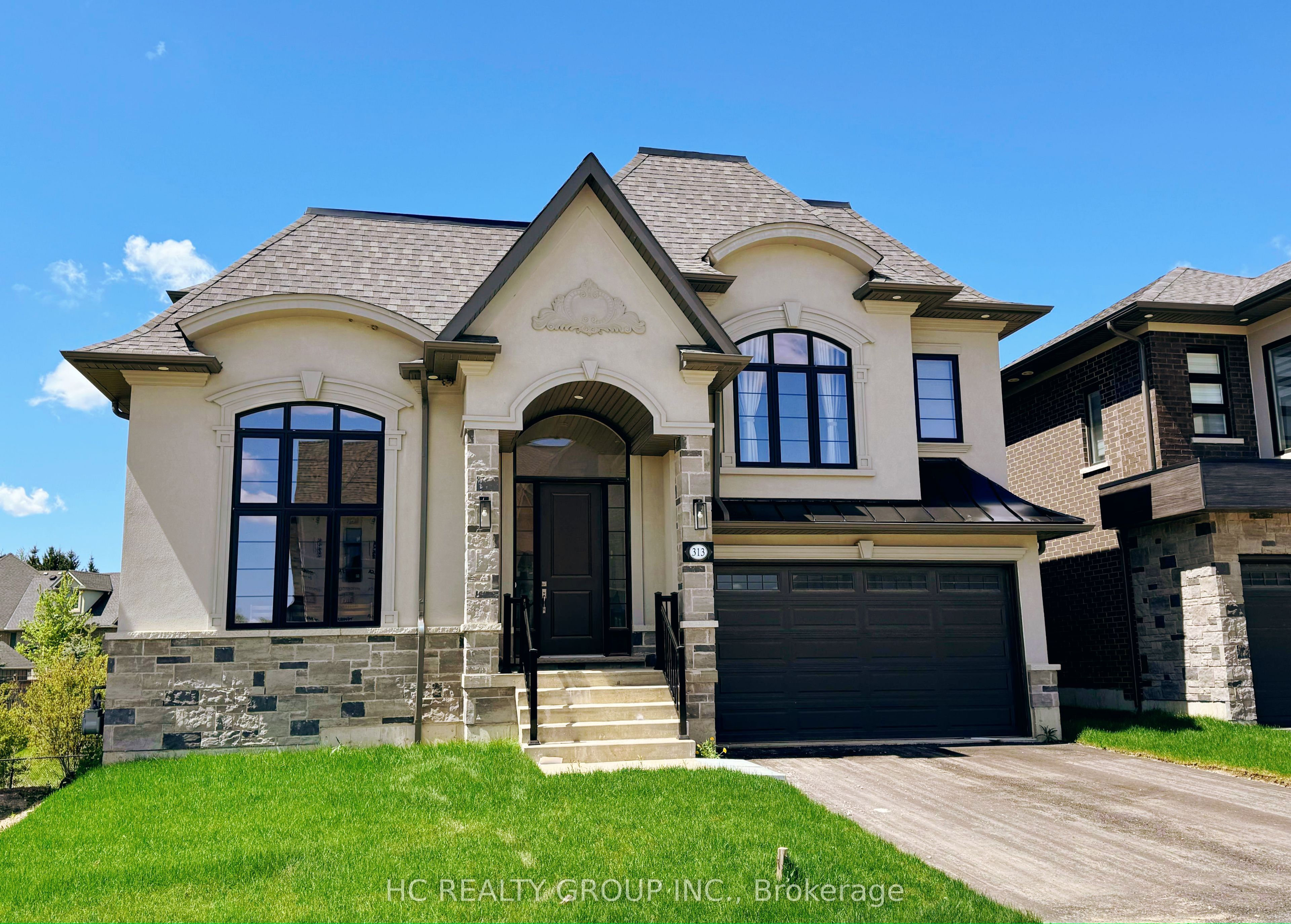 313 Somme Street Property Photo 2