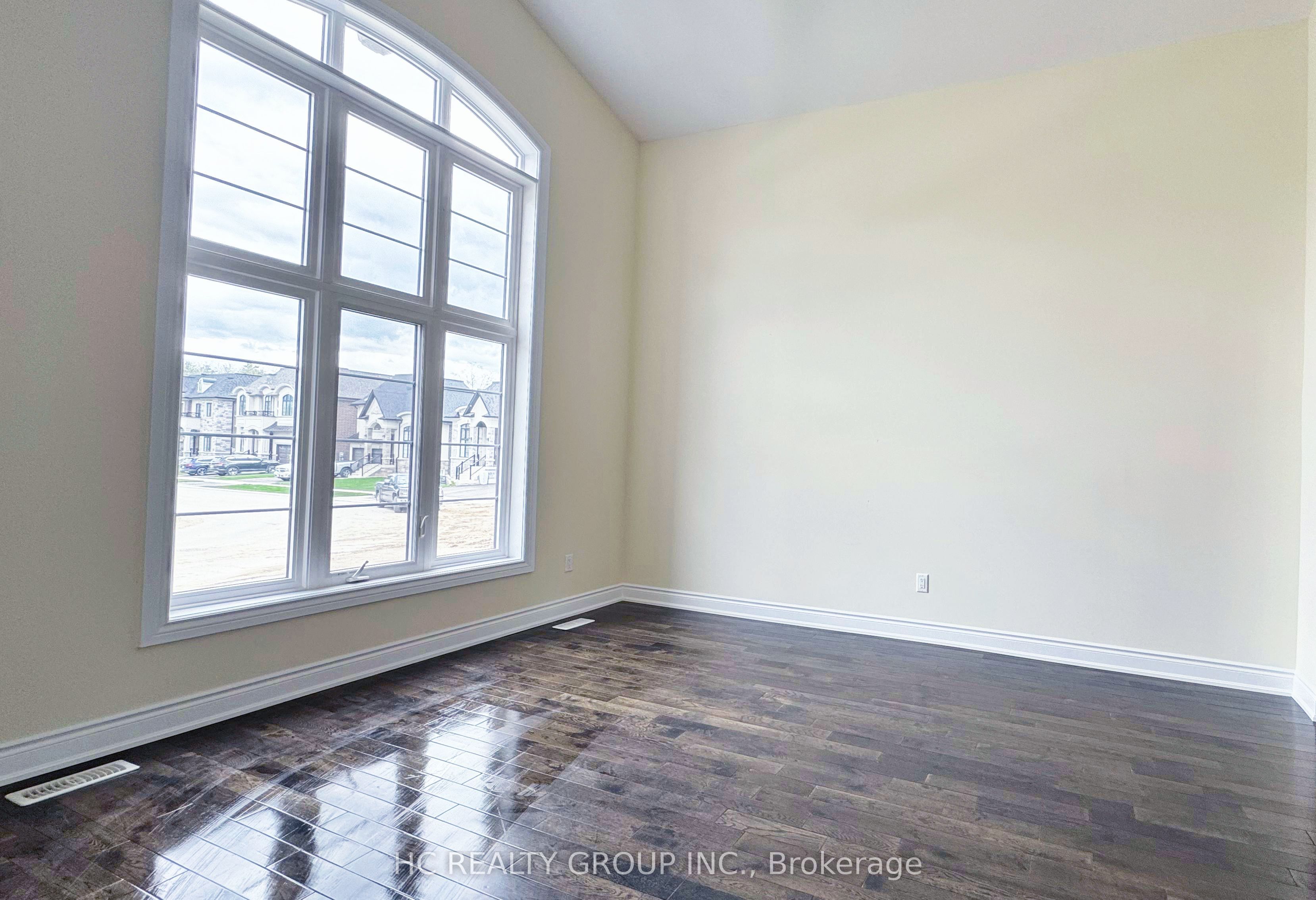 313 Somme Street Property Photo 18