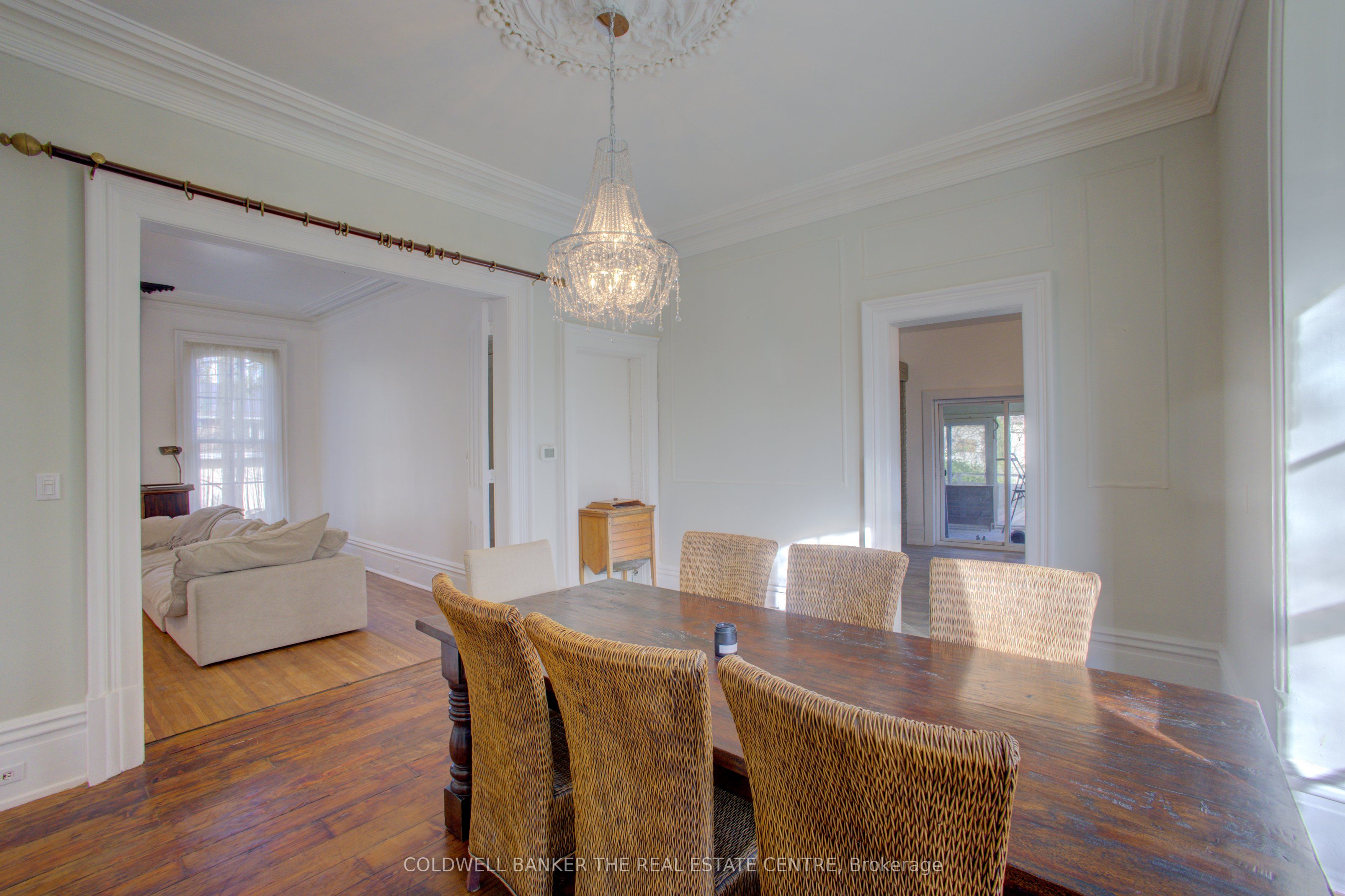 150 Wellington Street E Property Photo 17