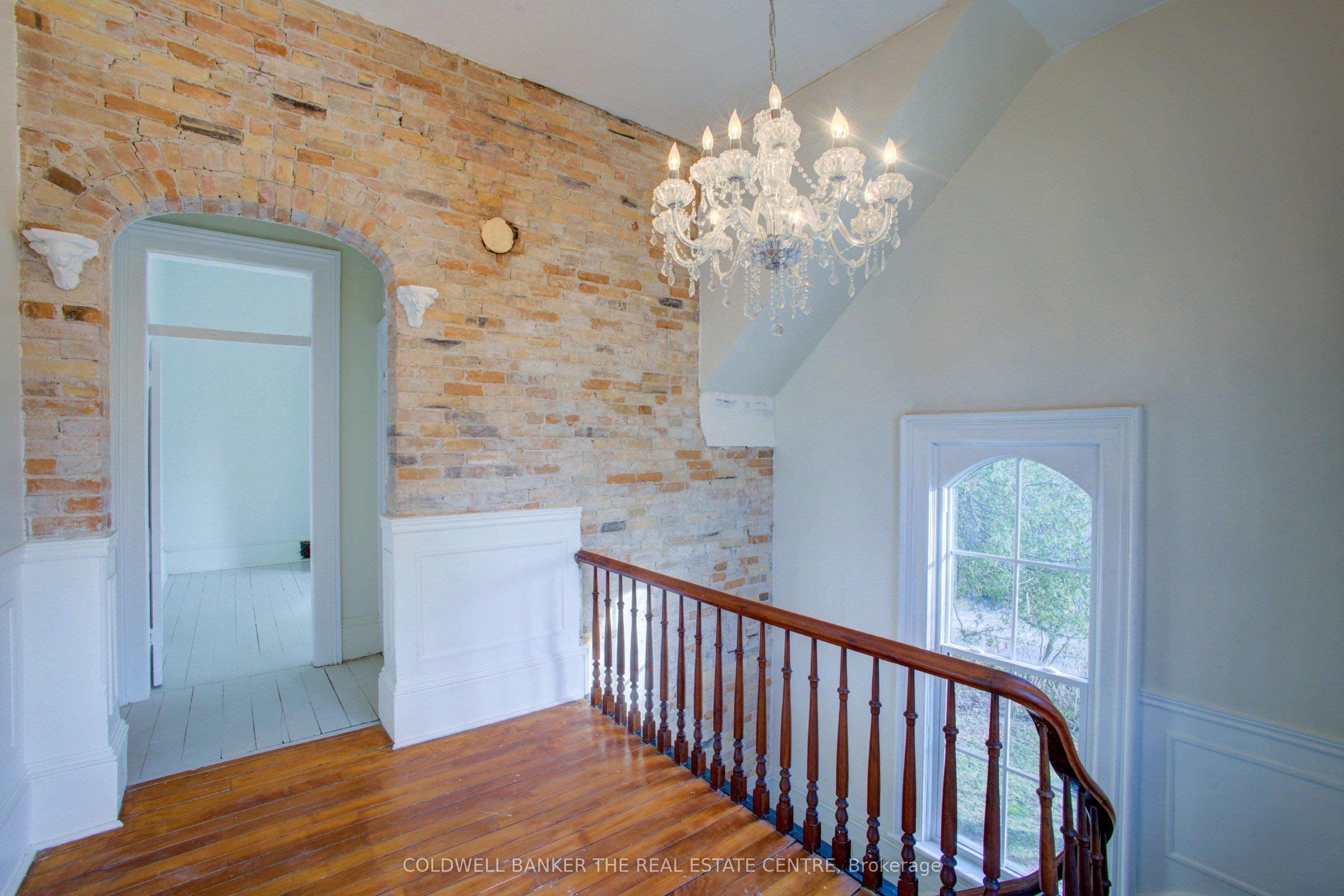 150 Wellington Street E Property Photo 26