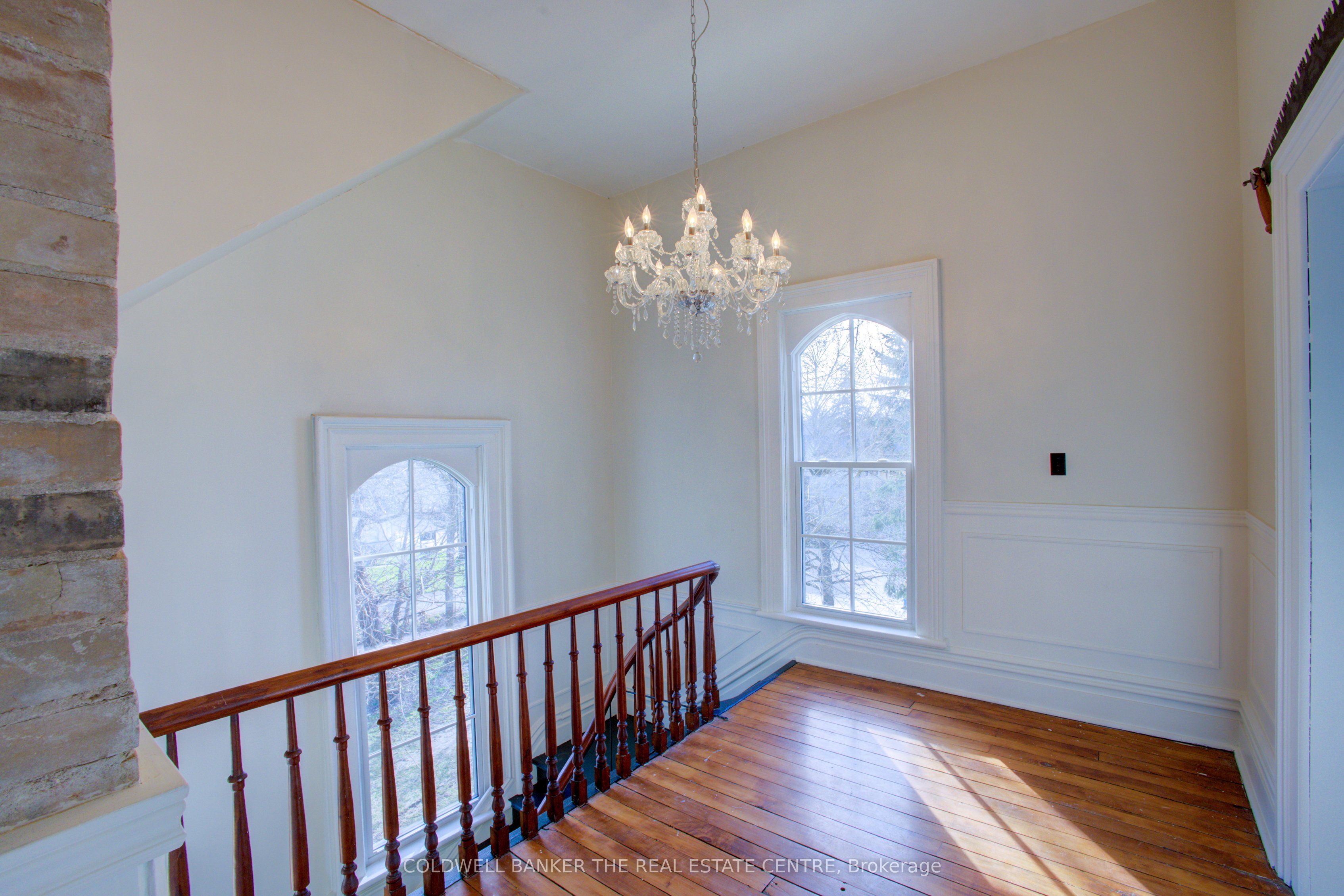 150 Wellington Street E Property Photo 27