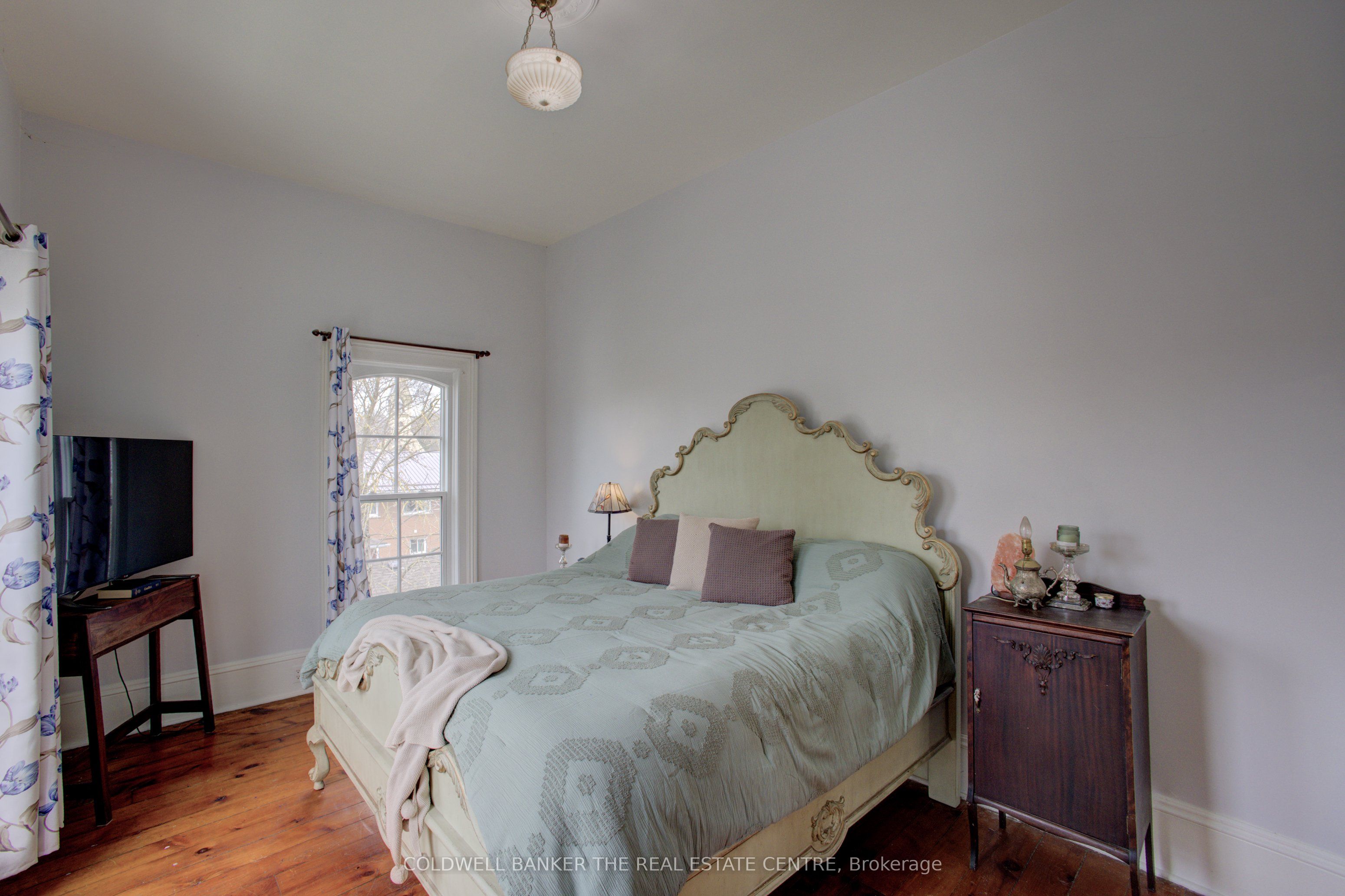 150 Wellington Street E Property Photo 28