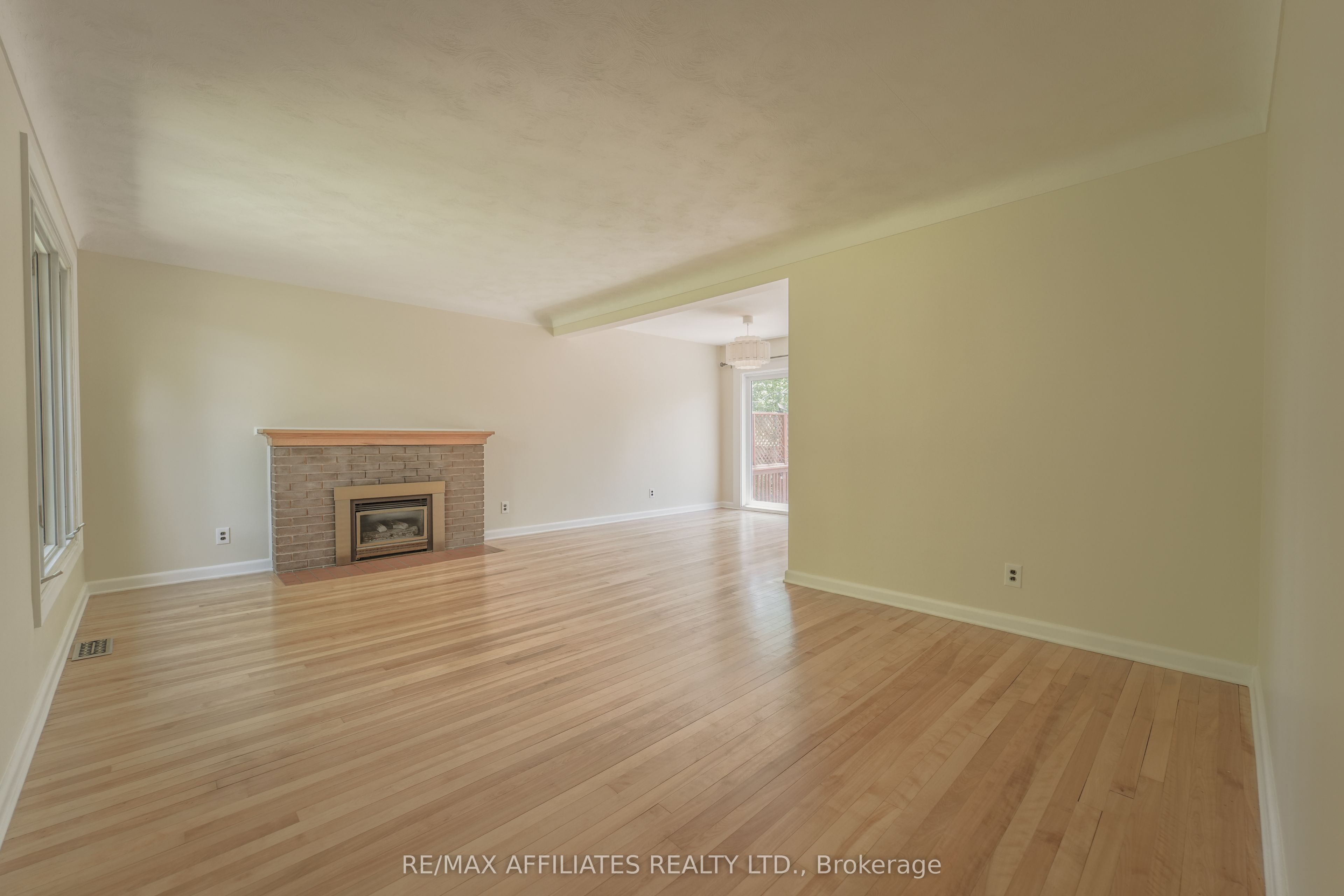 536 Browning Avenue Property Photo 5