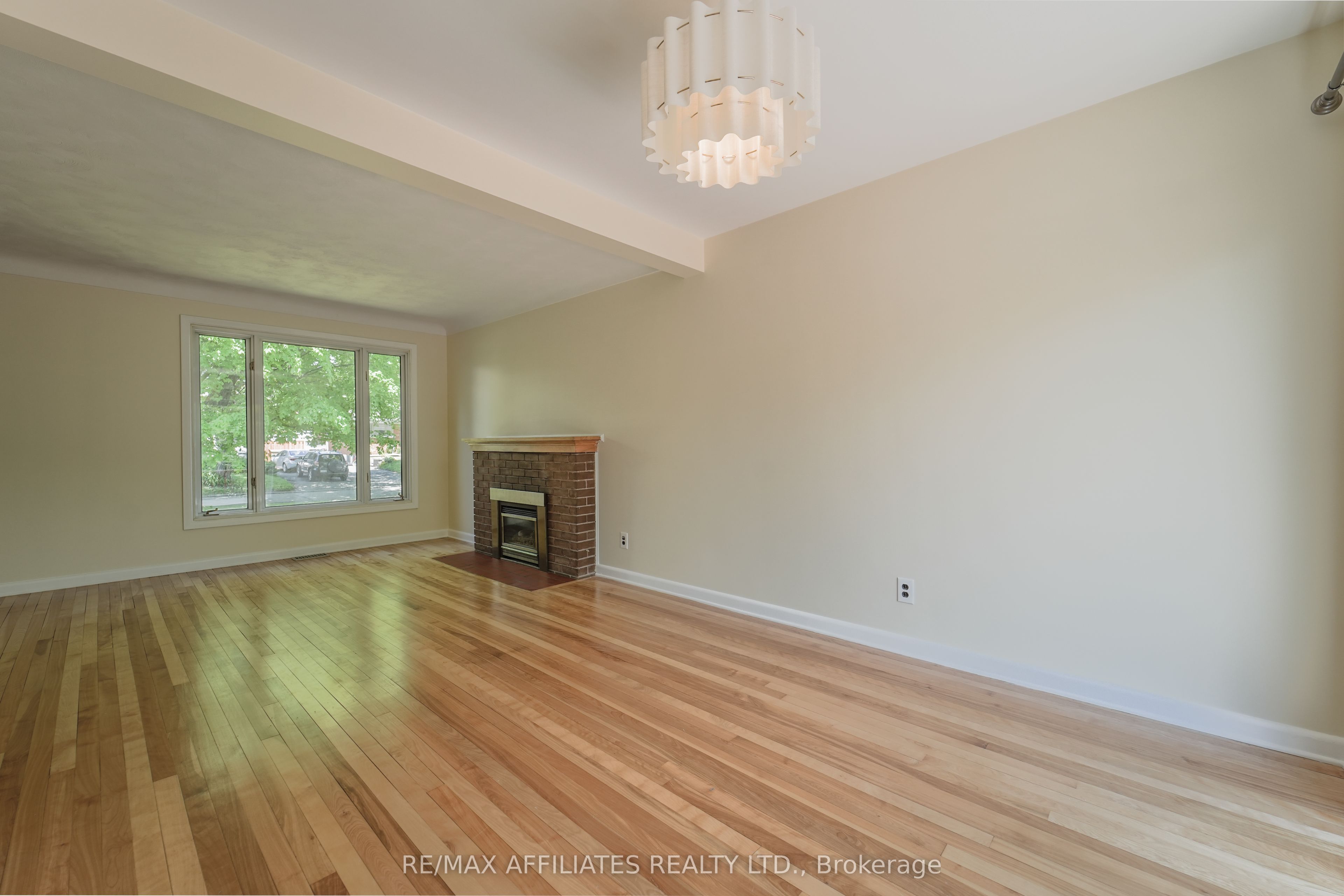 536 Browning Avenue Property Photo 15