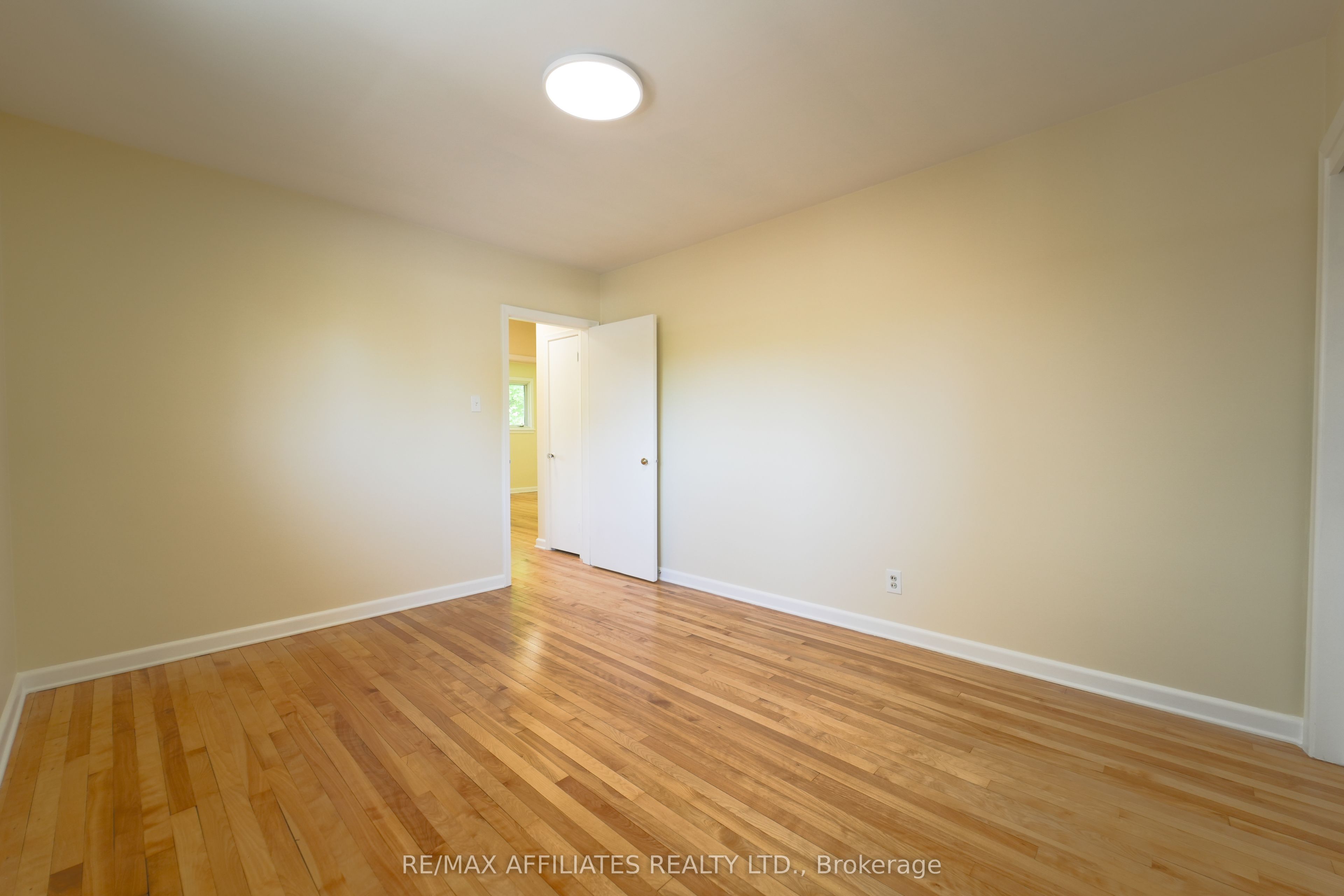 536 Browning Avenue Property Photo 22