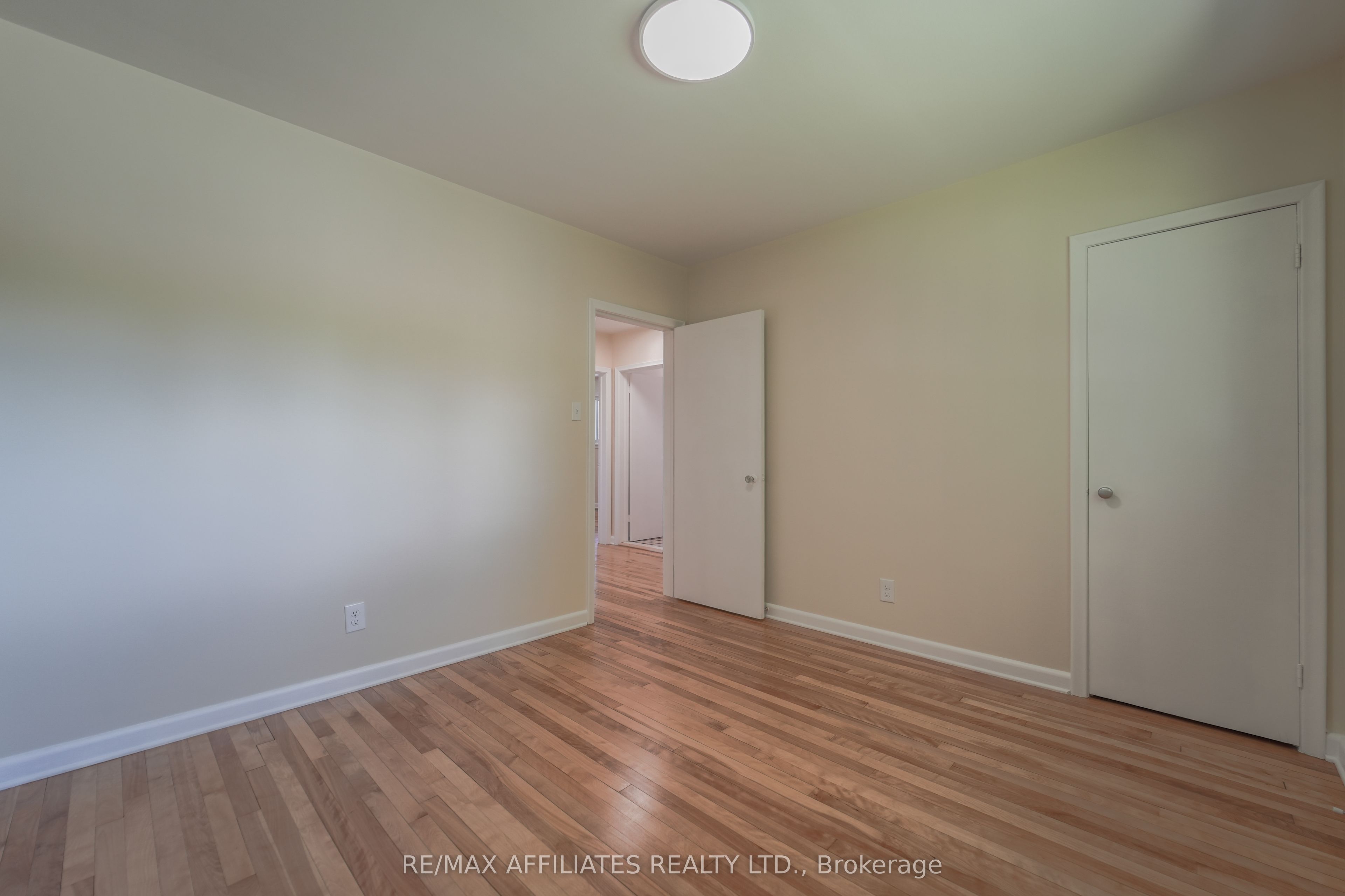 536 Browning Avenue Property Photo 28