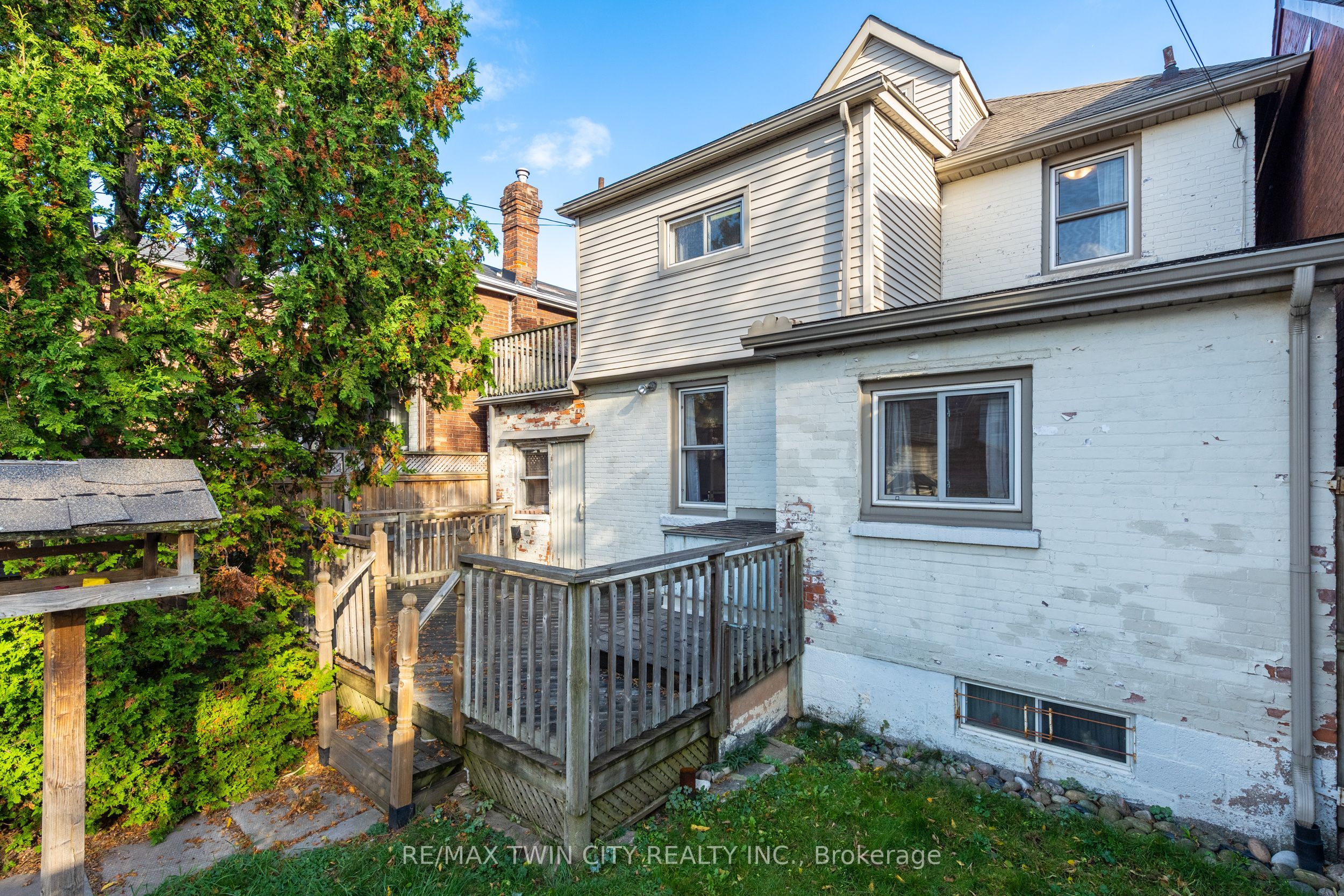 45 East Bend Avenue N Property Photo 34