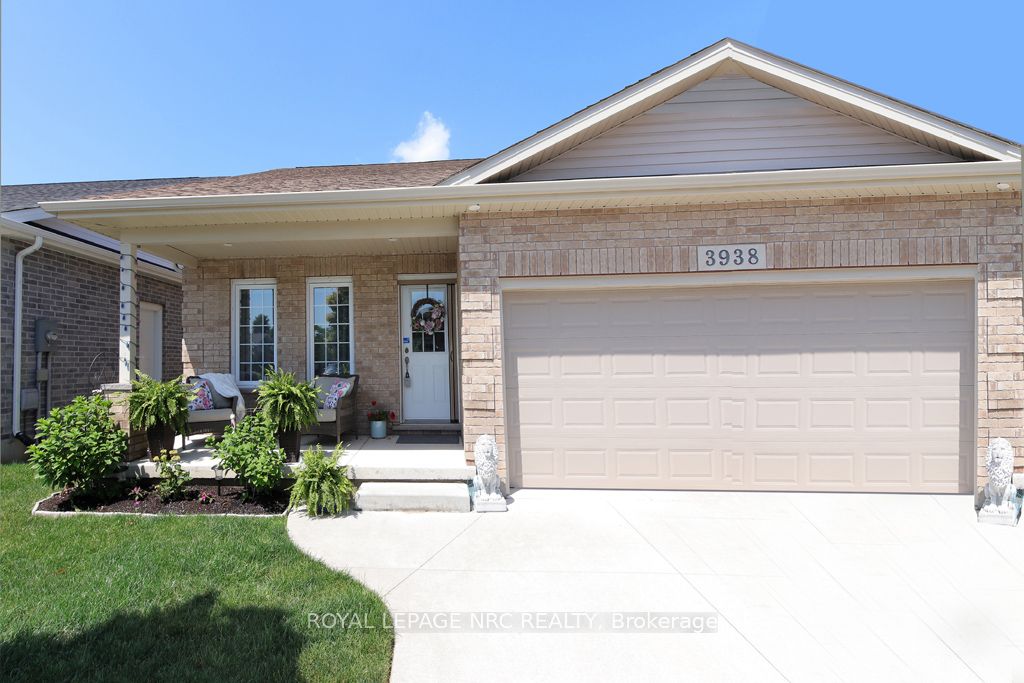 3938 Sunset Lane Property Photo 1