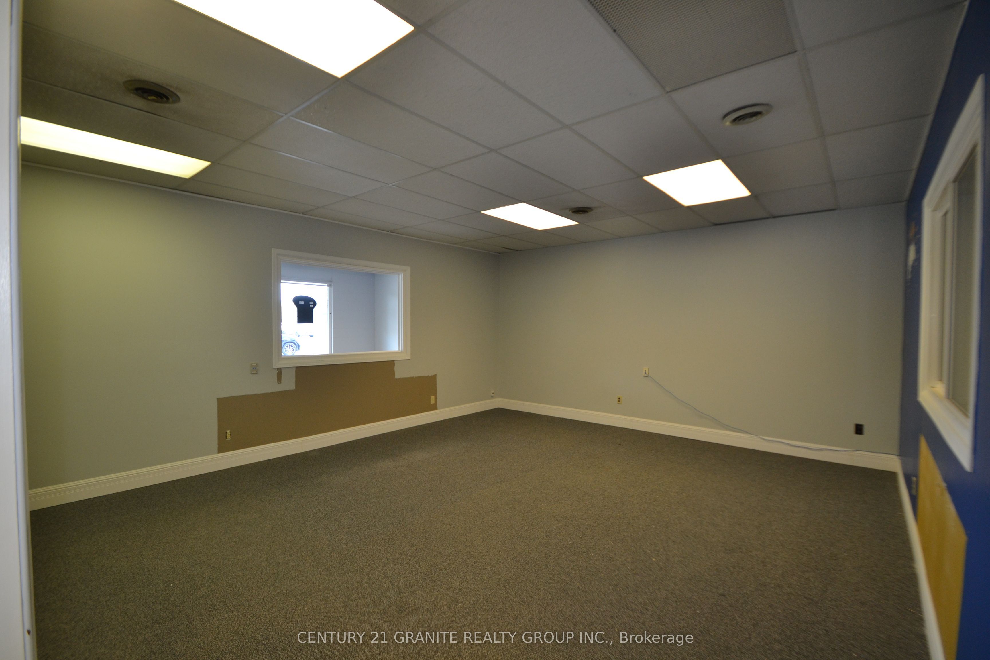 225-231 Hastings Street N 229 Property Photo 12