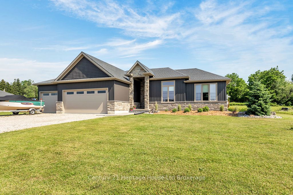 584854 Beachville Road Property Photo 1