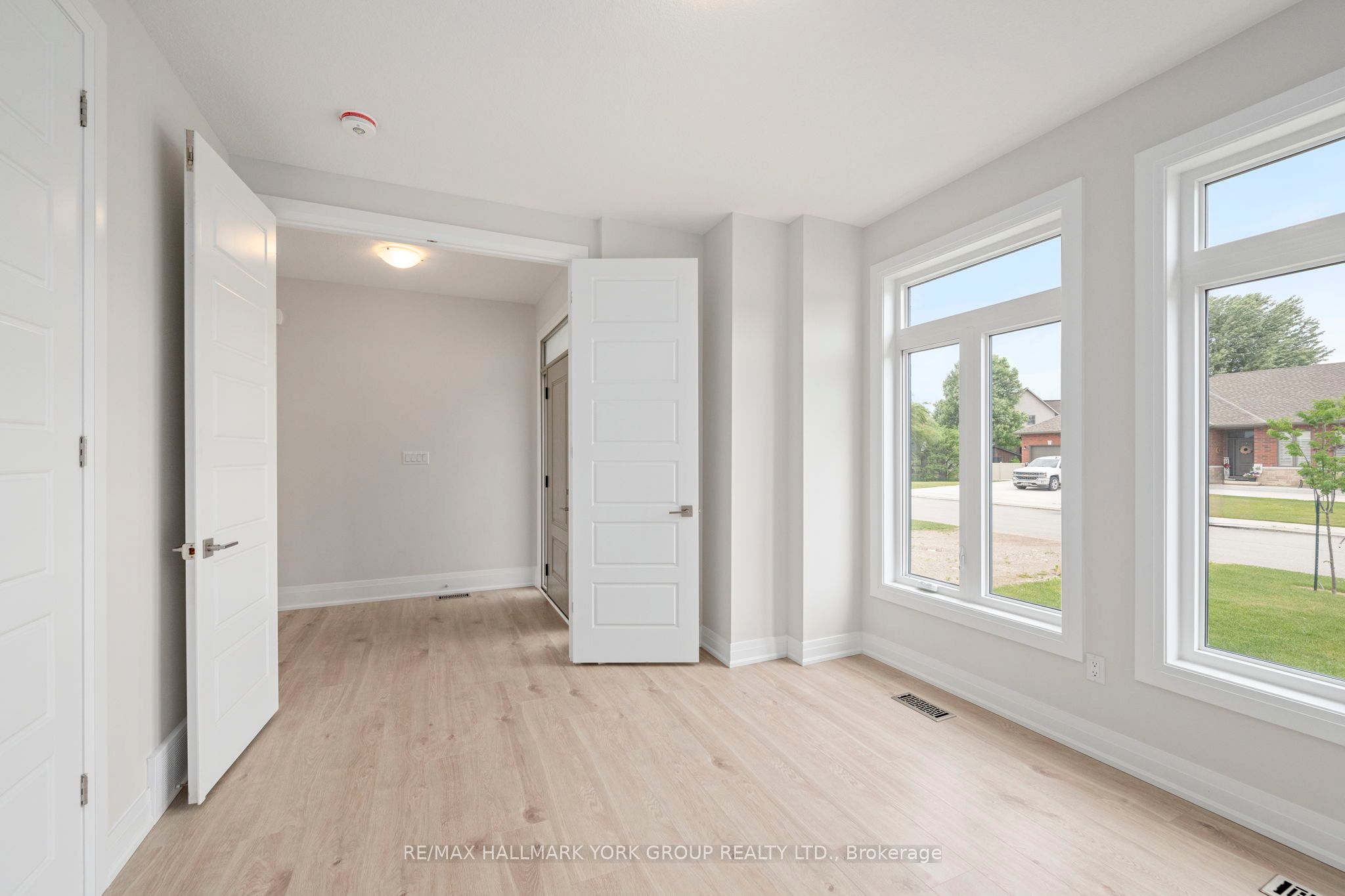 246 Leitch Street Property Photo 6