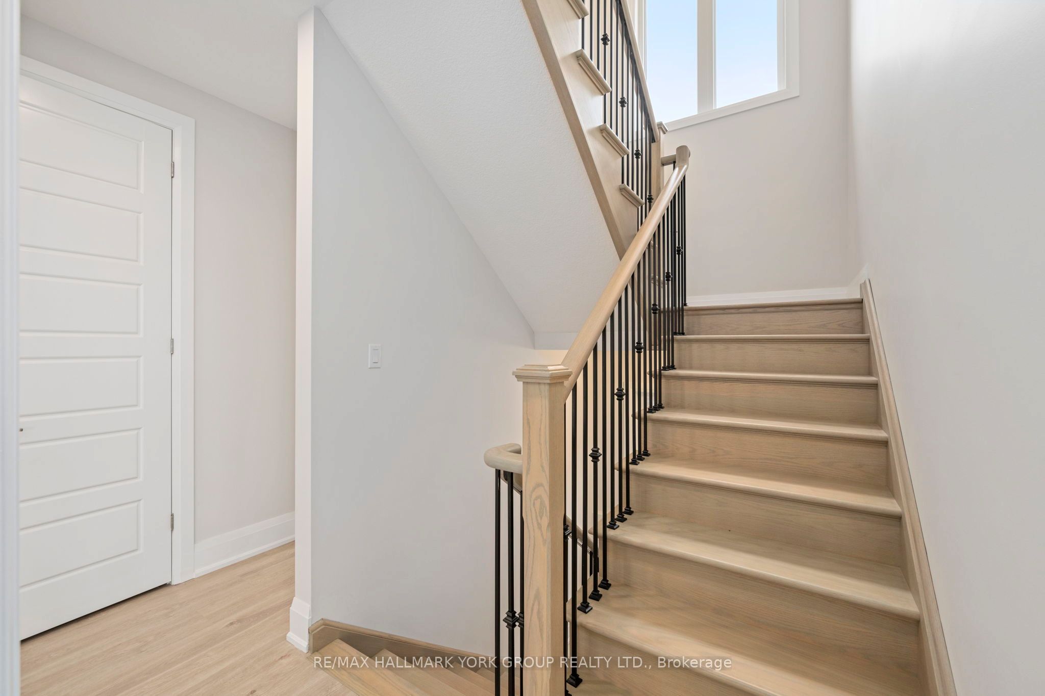 246 Leitch Street Property Photo 15