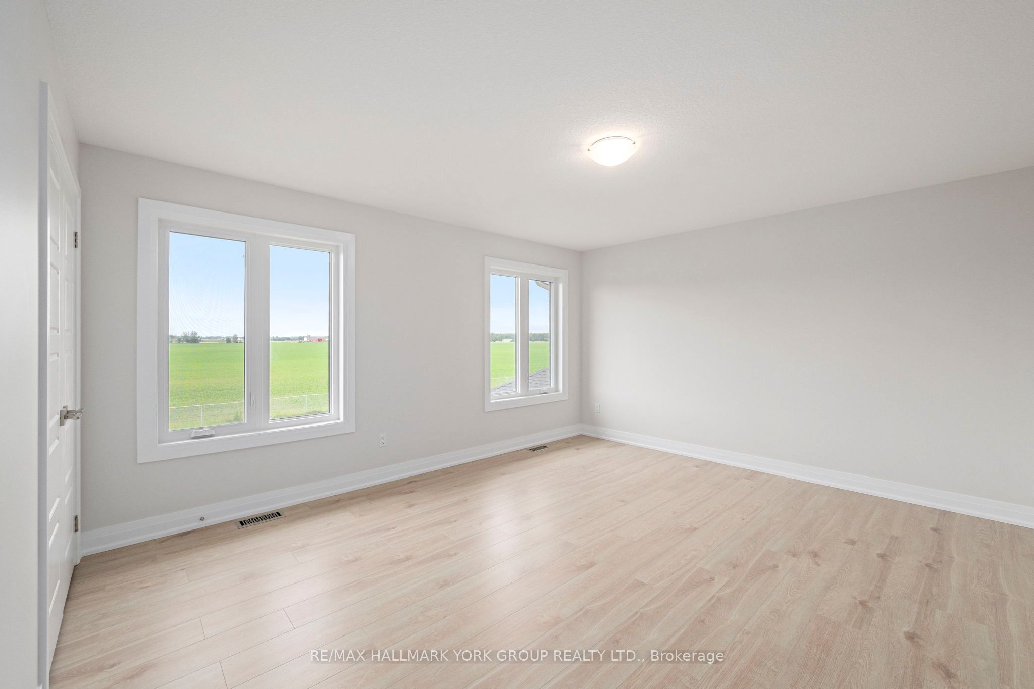 246 Leitch Street Property Photo 27