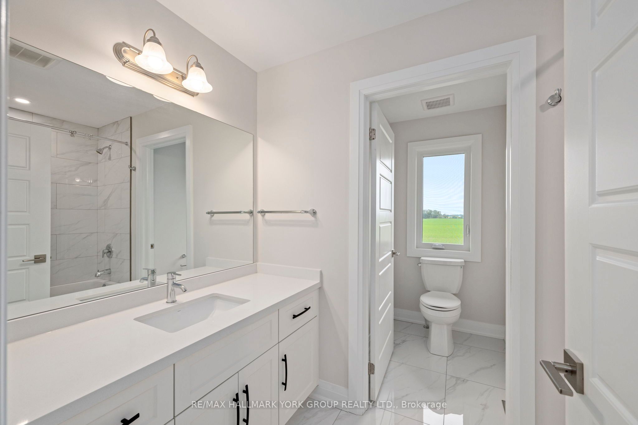 246 Leitch Street Property Photo 29