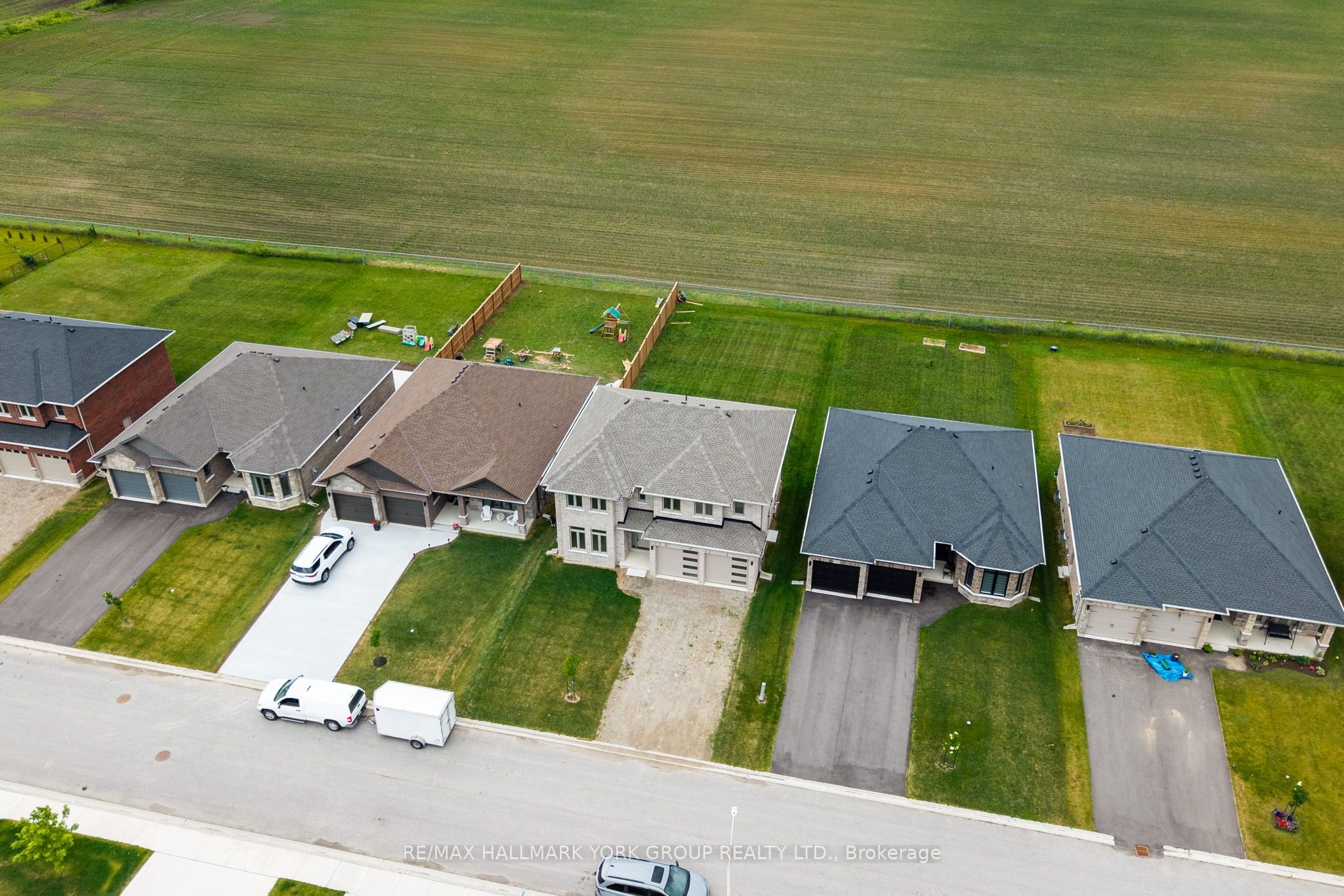 246 Leitch Street Property Photo 36