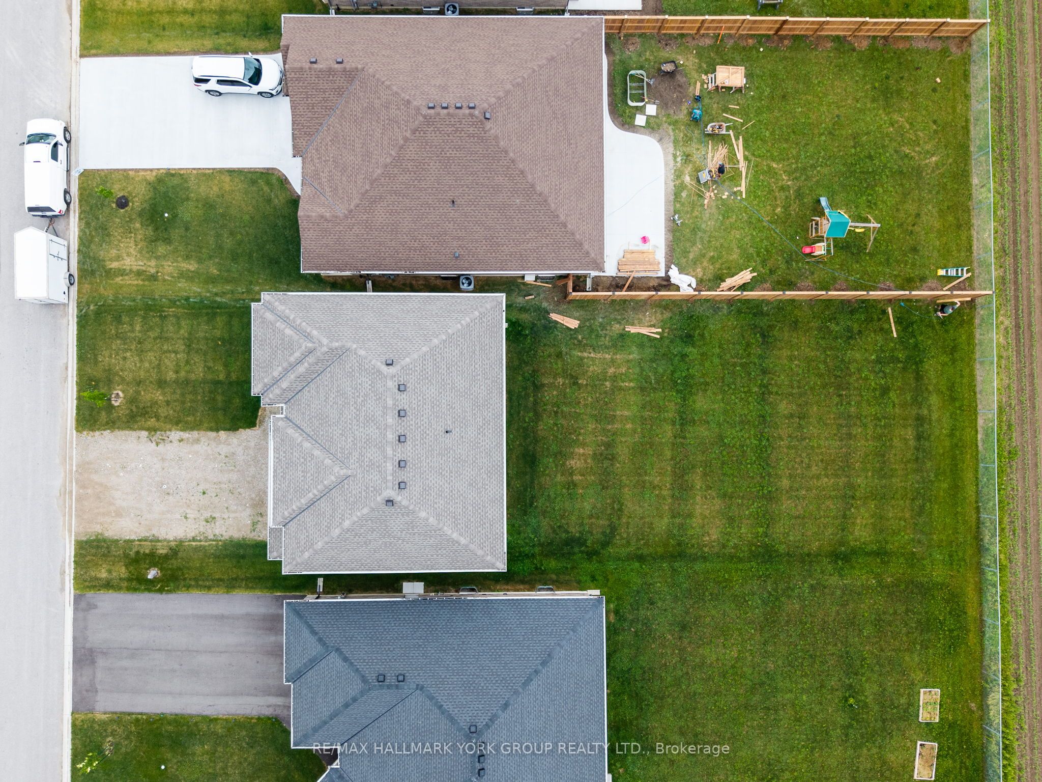 246 Leitch Street Property Photo 39