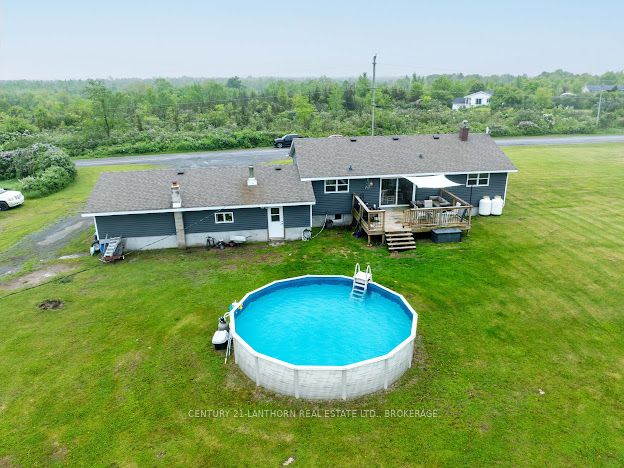 5054 Colebrook Road Property Photo 9