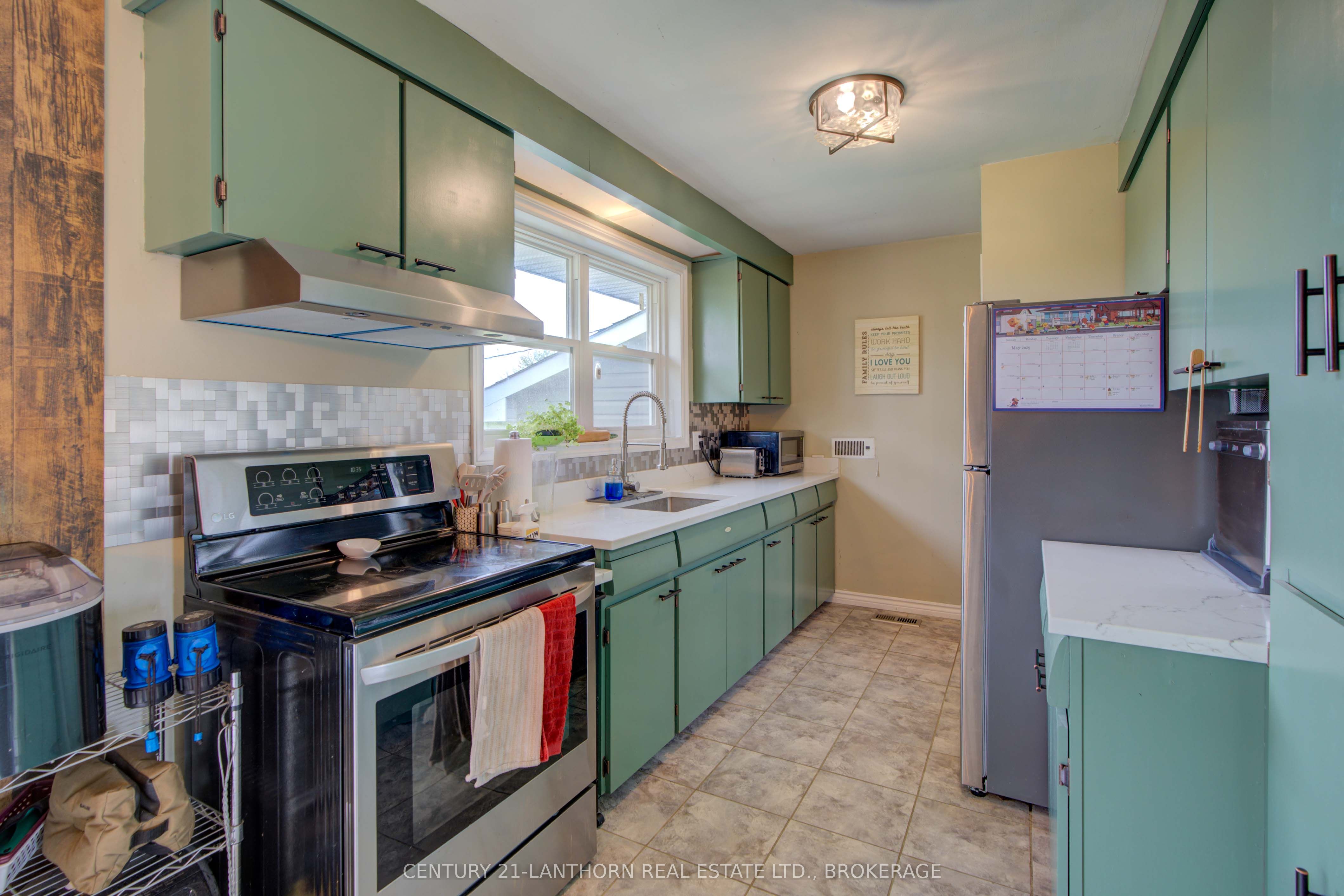 5054 Colebrook Road Property Photo 17