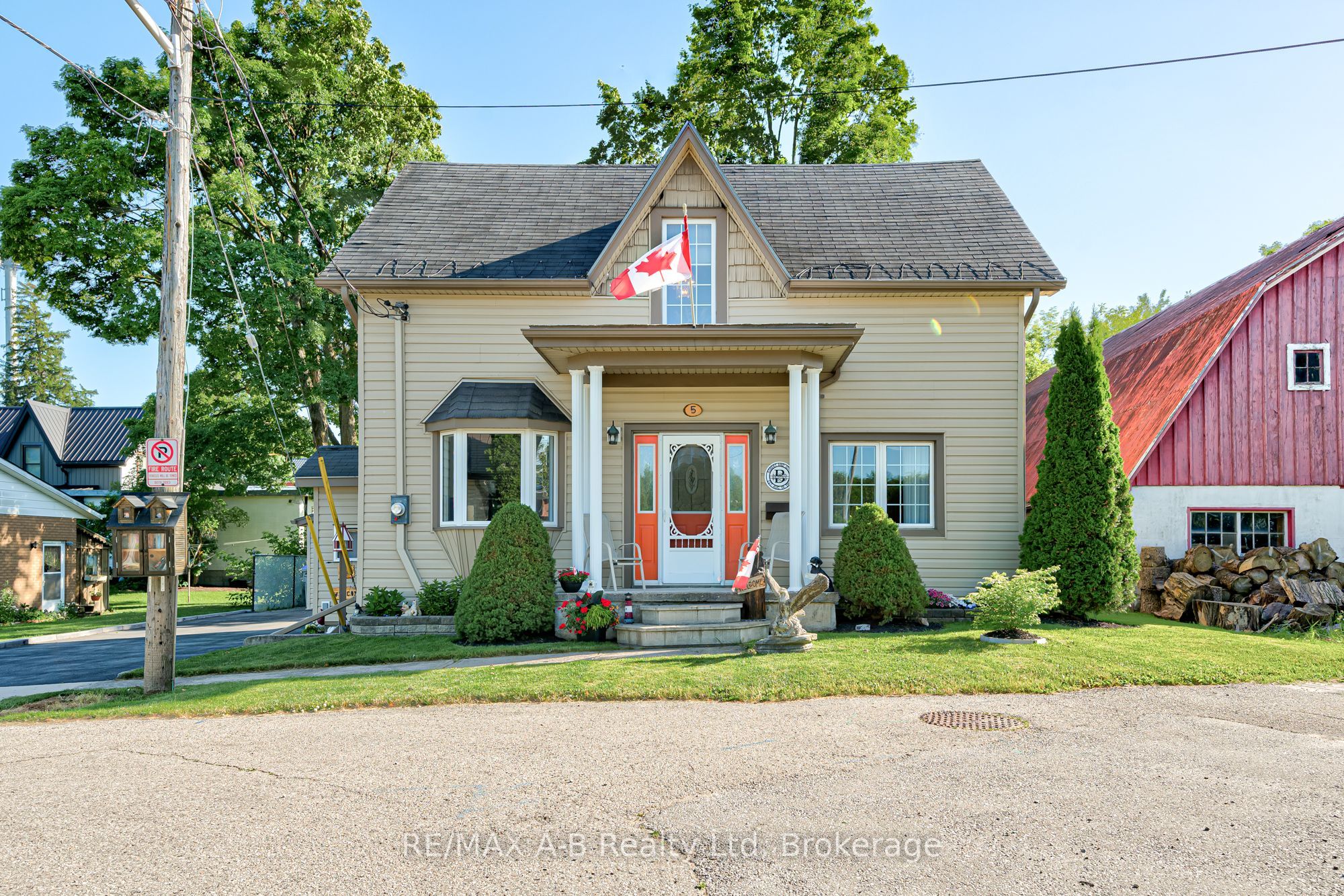 5 Cruickshank Street Property Photo 1