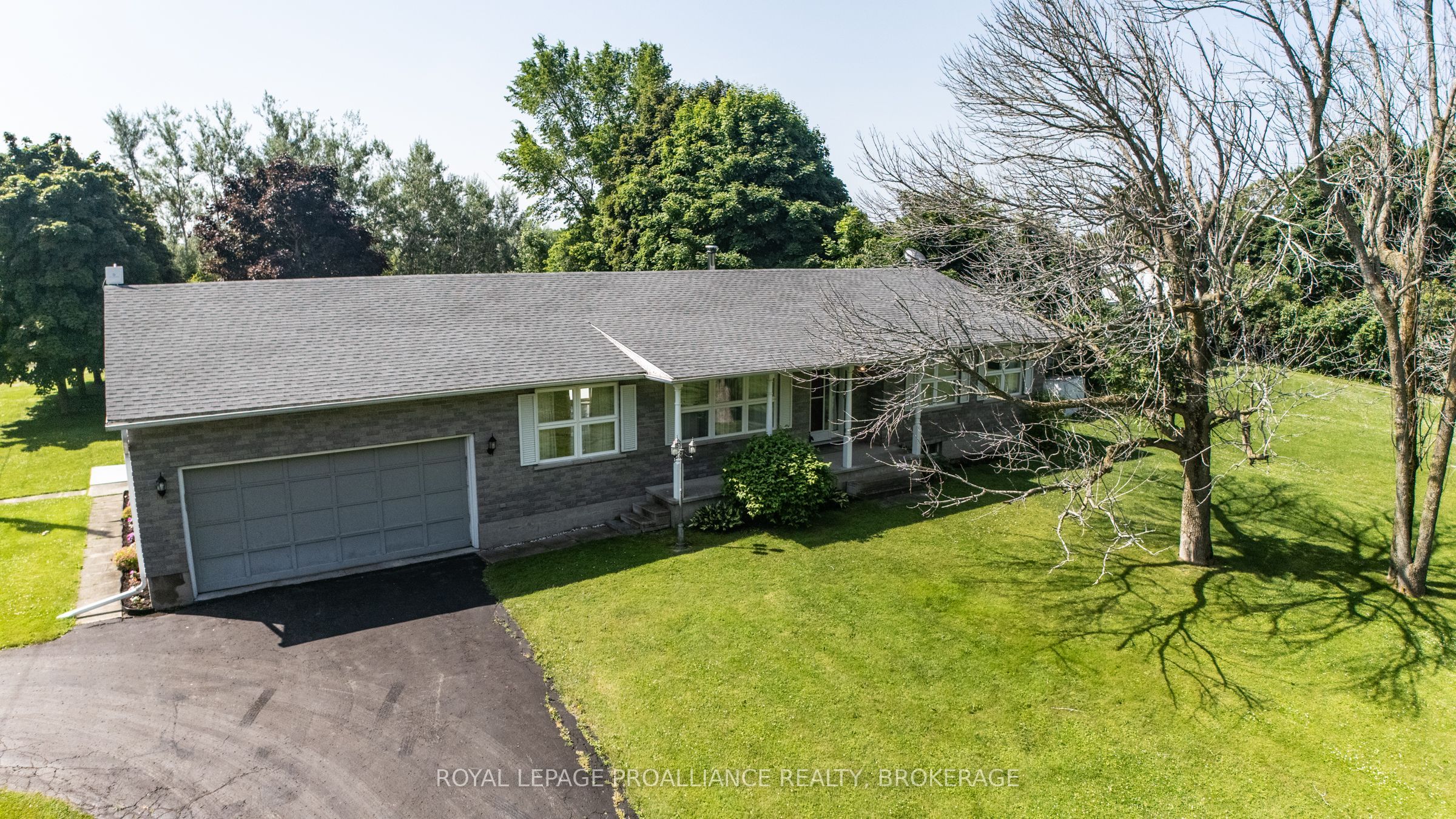 25 Hillcrest Road Property Photo 1